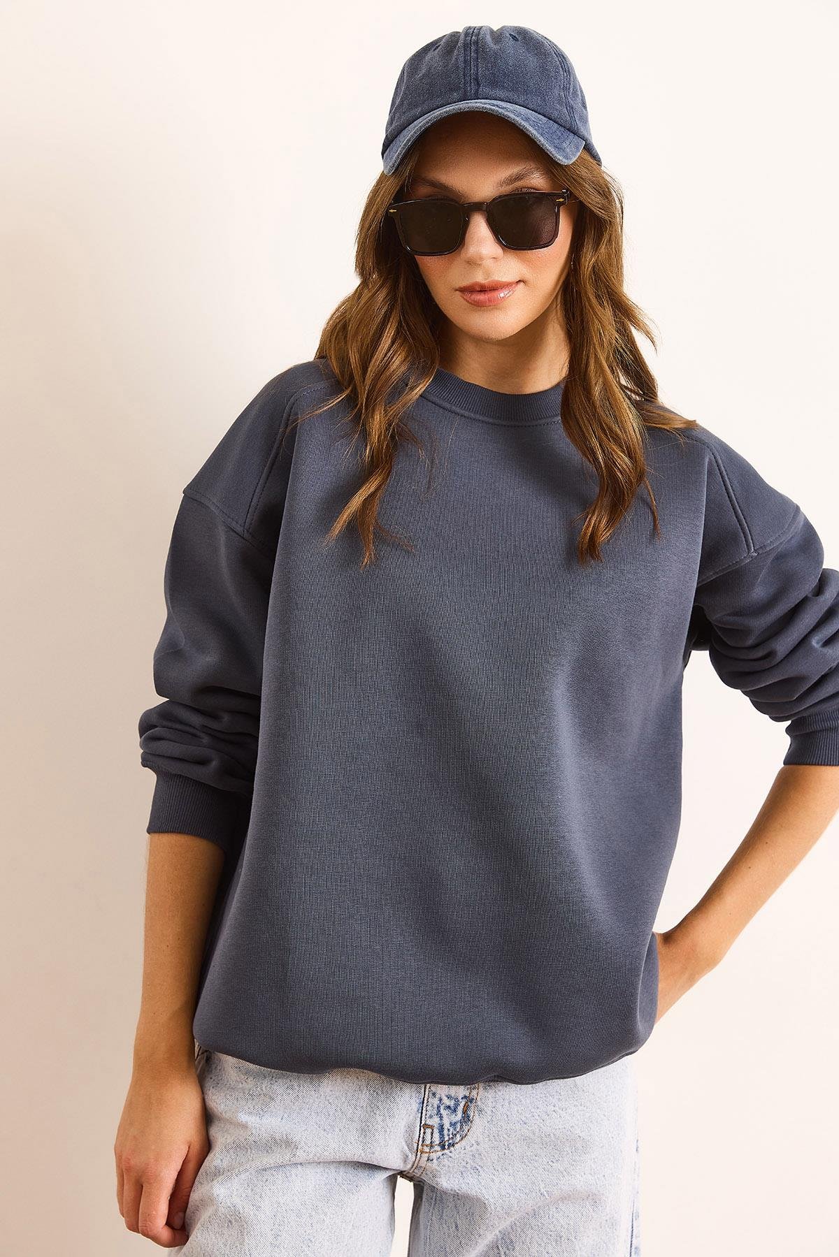 Premium Omuzu Dikiş Detaylı Oversize Şardonlu Sweatshirt Füme