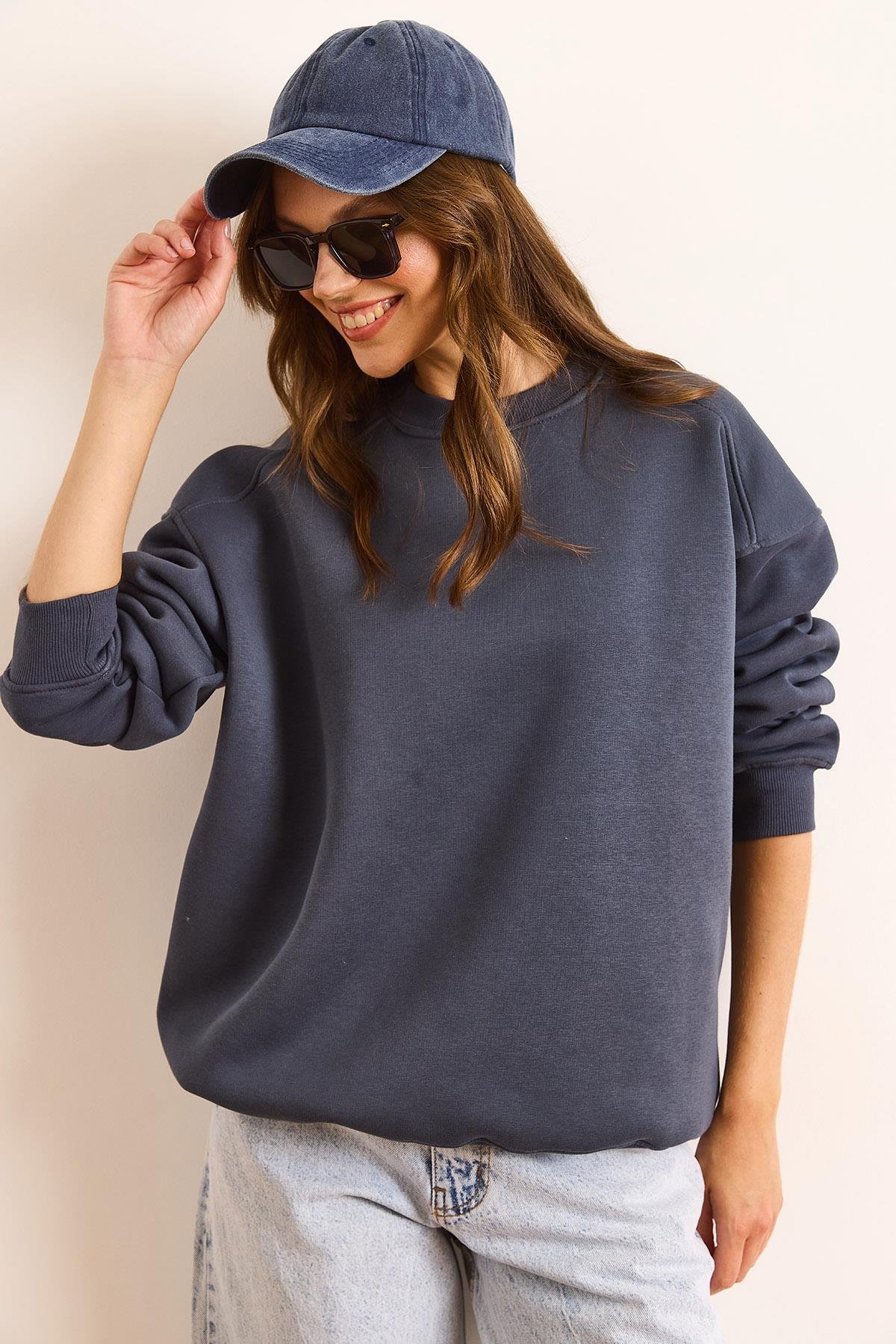 Premium Omuzu Dikiş Detaylı Oversize Şardonlu Sweatshirt Füme