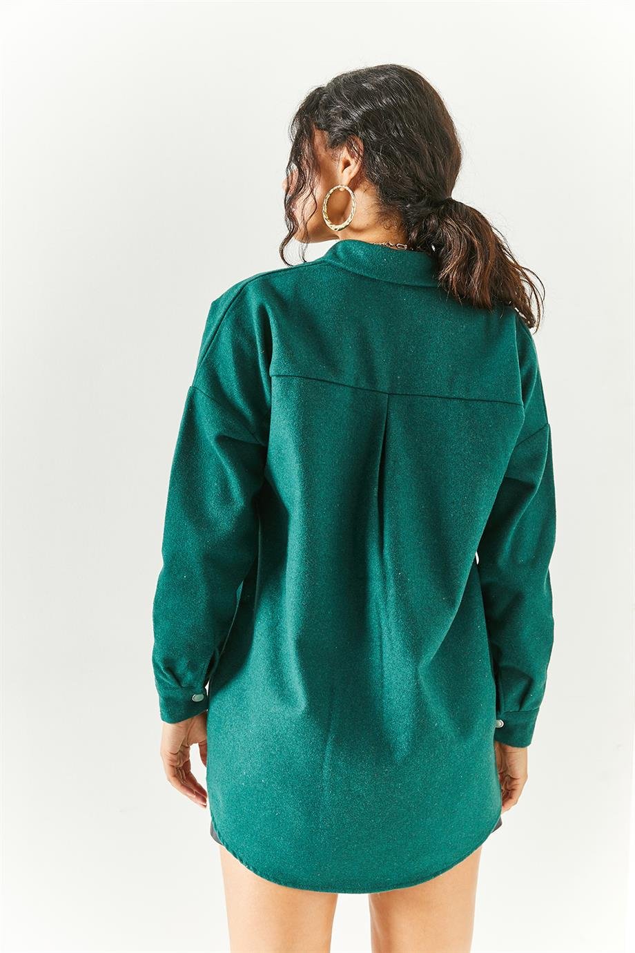 Pul Payet Detaylı Oversize Kaşe Gömlek Çiçek Zümrüt Yeşili