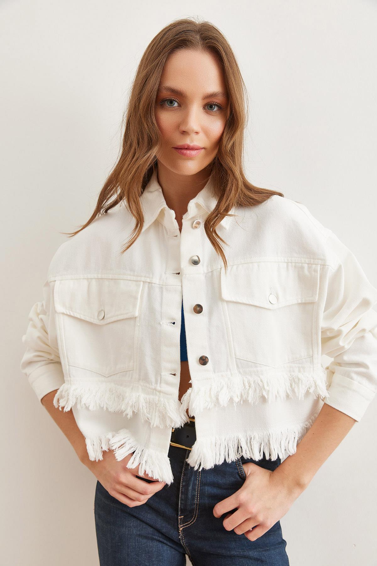 Püskül Detaylı Crop Pamuk Gabardin Ceket Beyaz