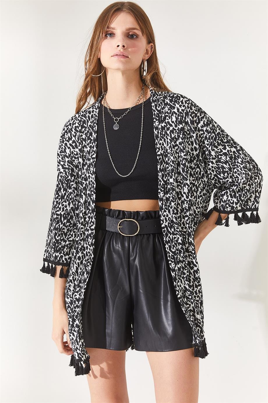 Püsküllü Salaş Örme Kimono Leopar Siyah