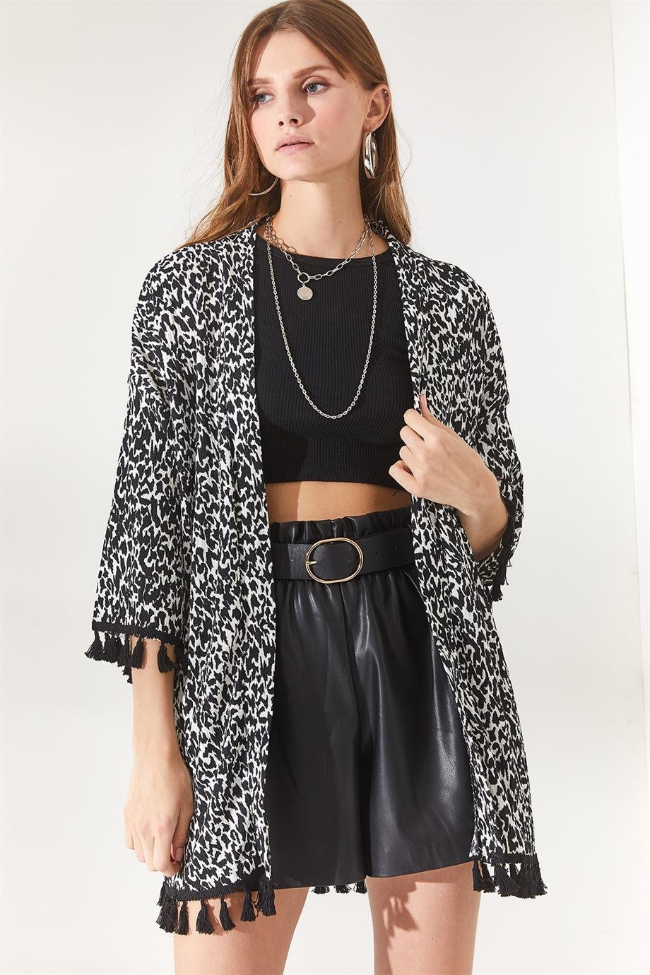 Püsküllü Salaş Örme Kimono Leopar Siyah