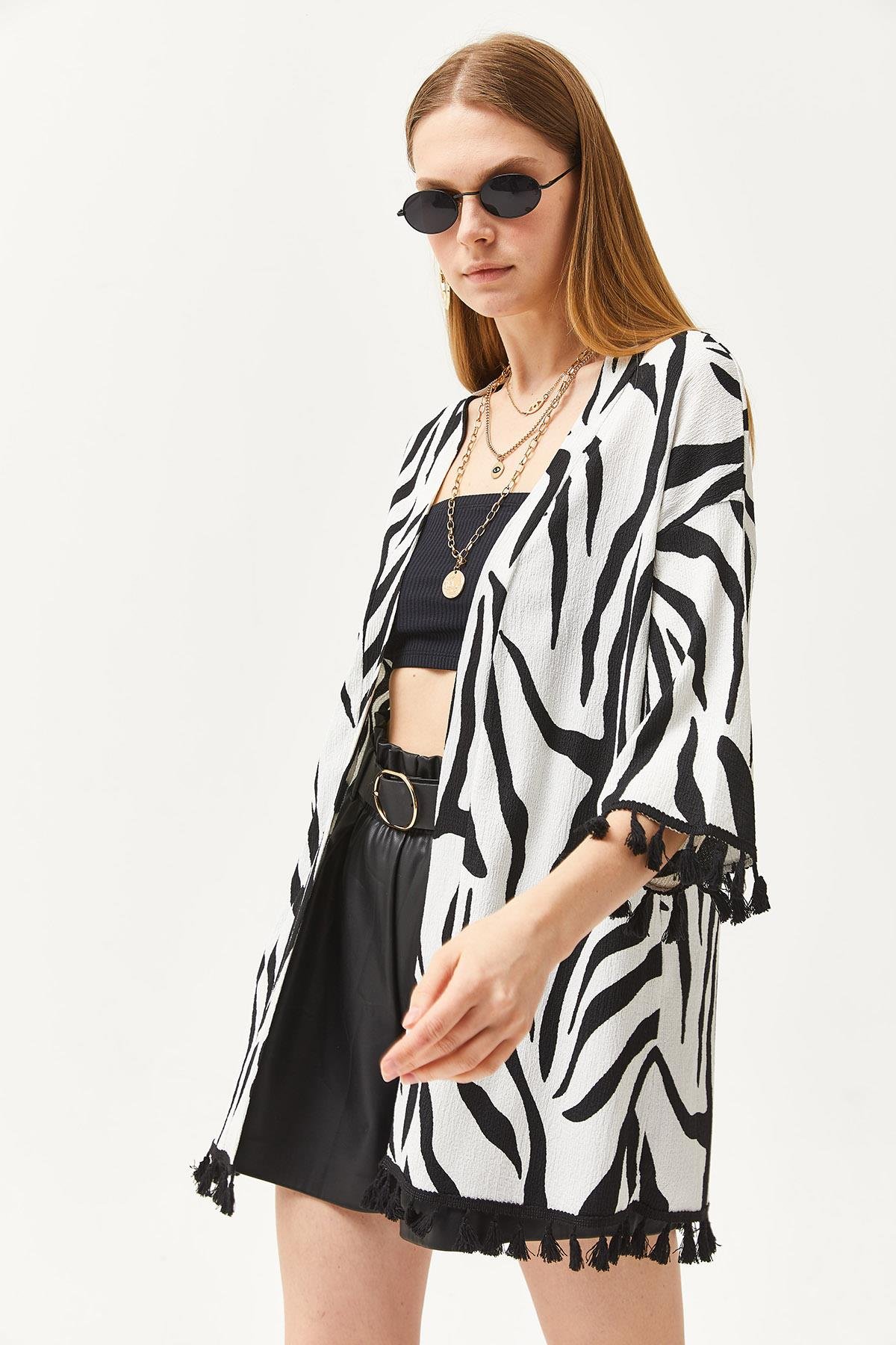 Püsküllü Salaş Örme Kimono Zebra Siyah
