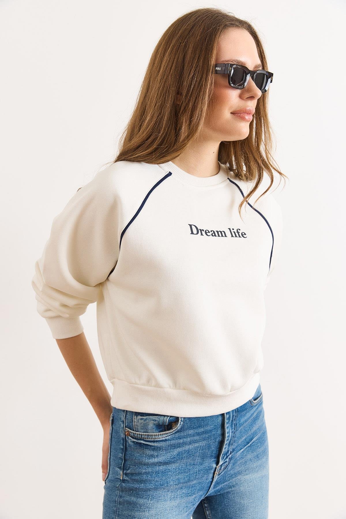 Reglan Kol Biye Detaylı Şardonlu Sweatshirt Beyaz