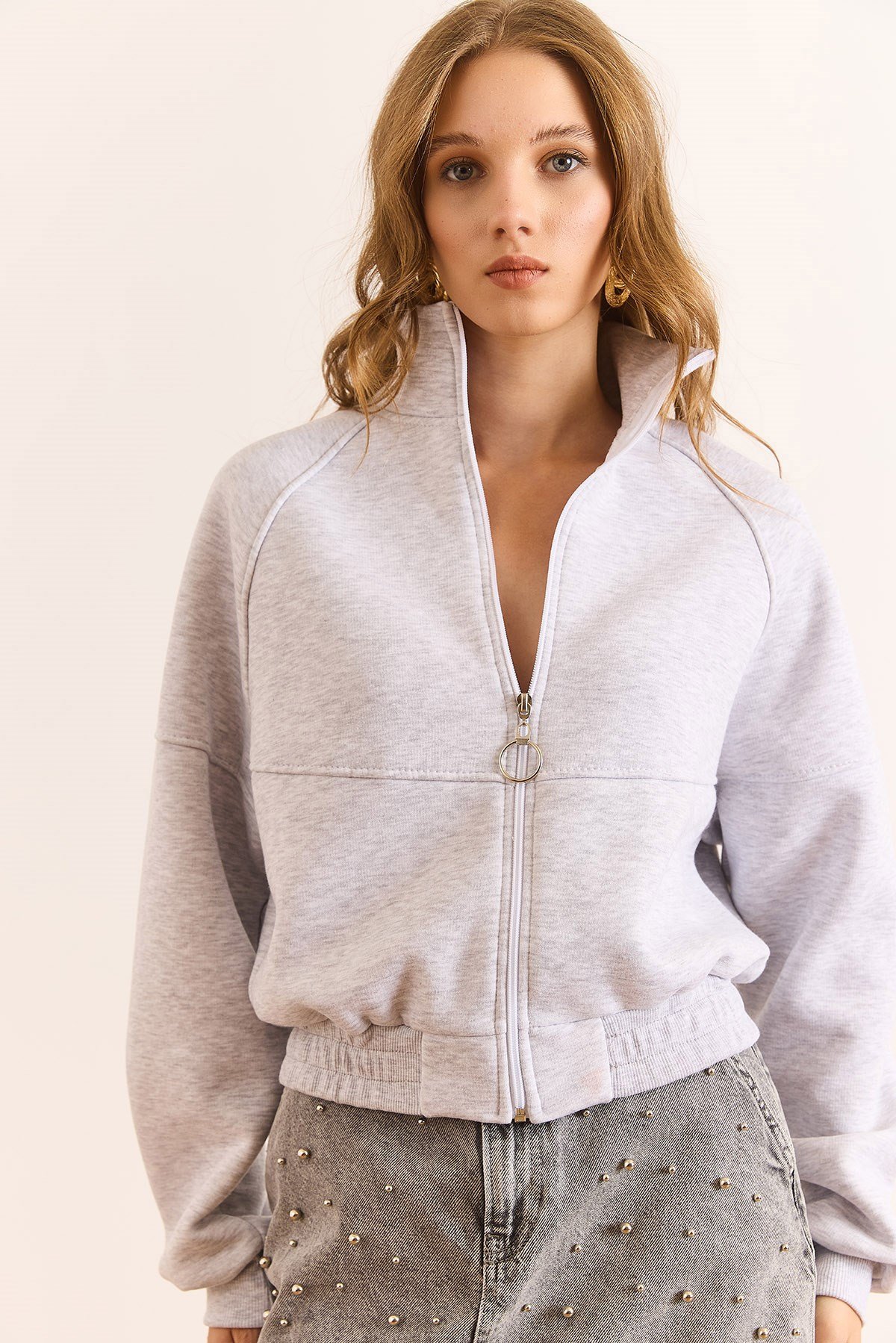 Reglan Kol Fermuarlı Şardonlu Kalın Crop Sweatshirt Gri Melanj