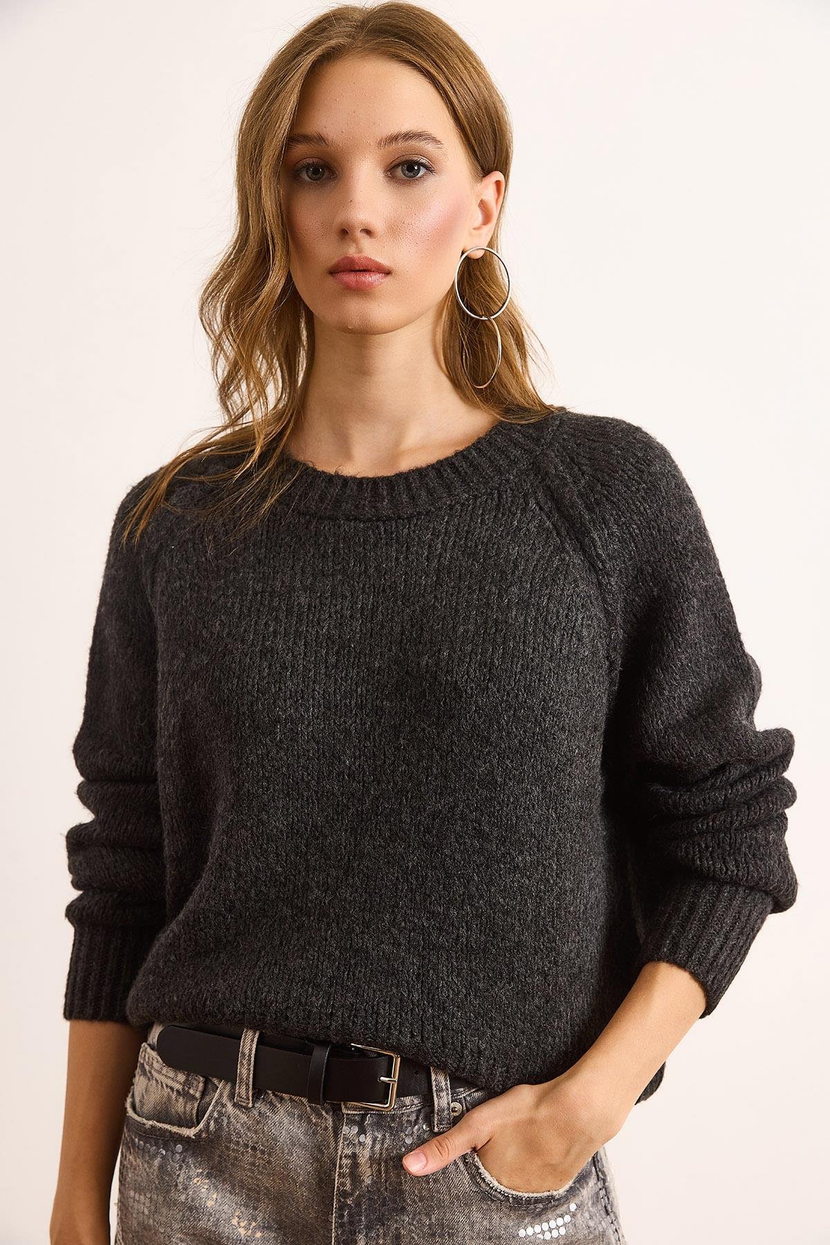 Reglan Kol Yumuşak Dokulu Crop Triko Kazak Antrasit