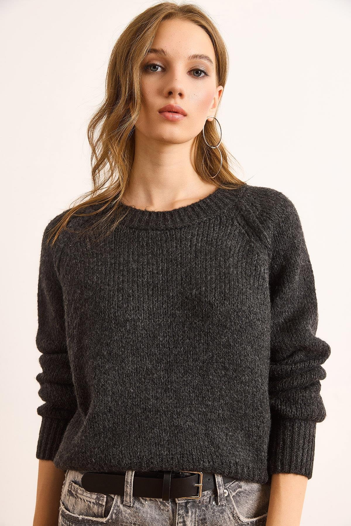 Reglan Kol Yumuşak Dokulu Crop Triko Kazak Antrasit