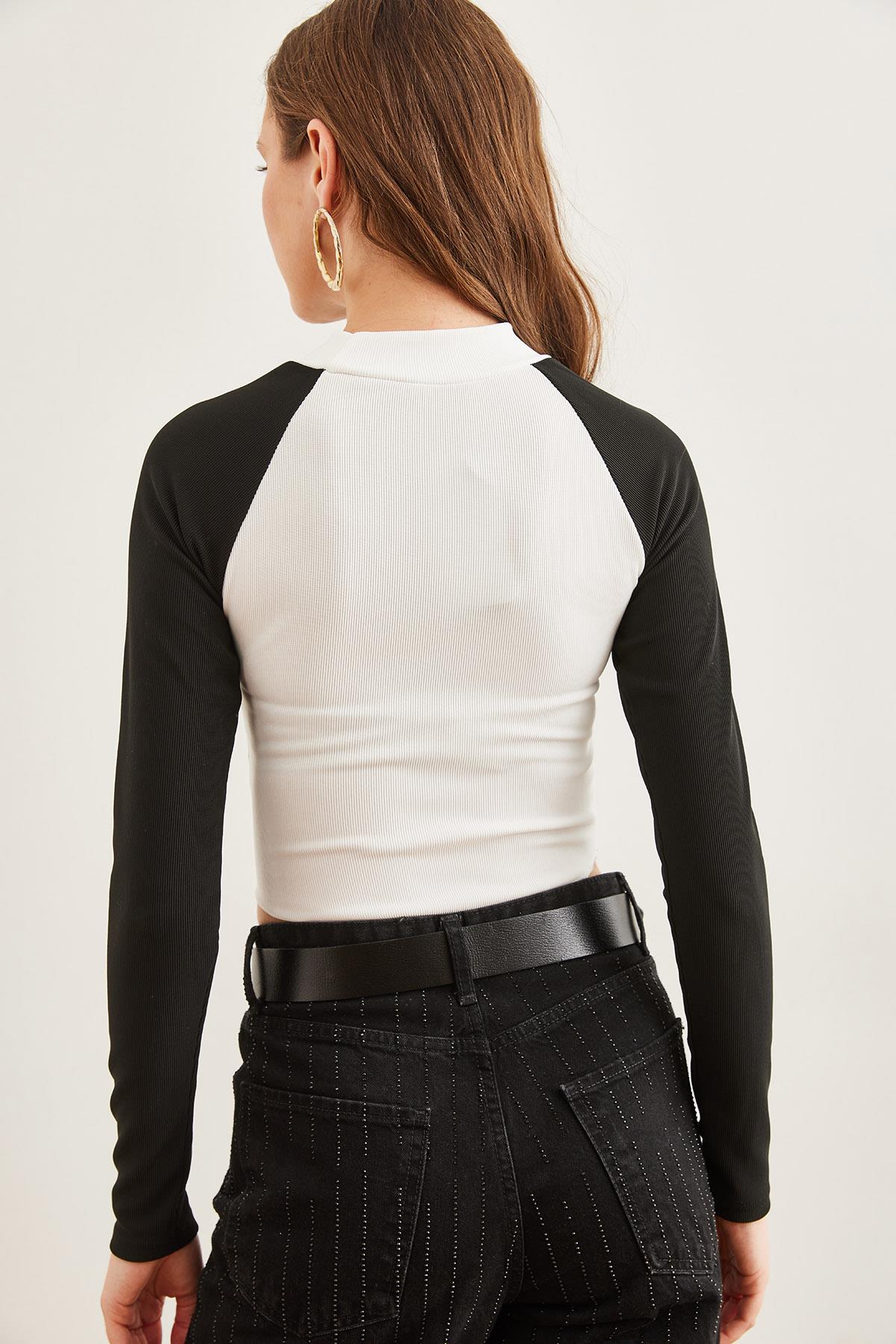 Renk Bloklu Fitilli Crop Ottoman Bluz Beyaz Siyah
