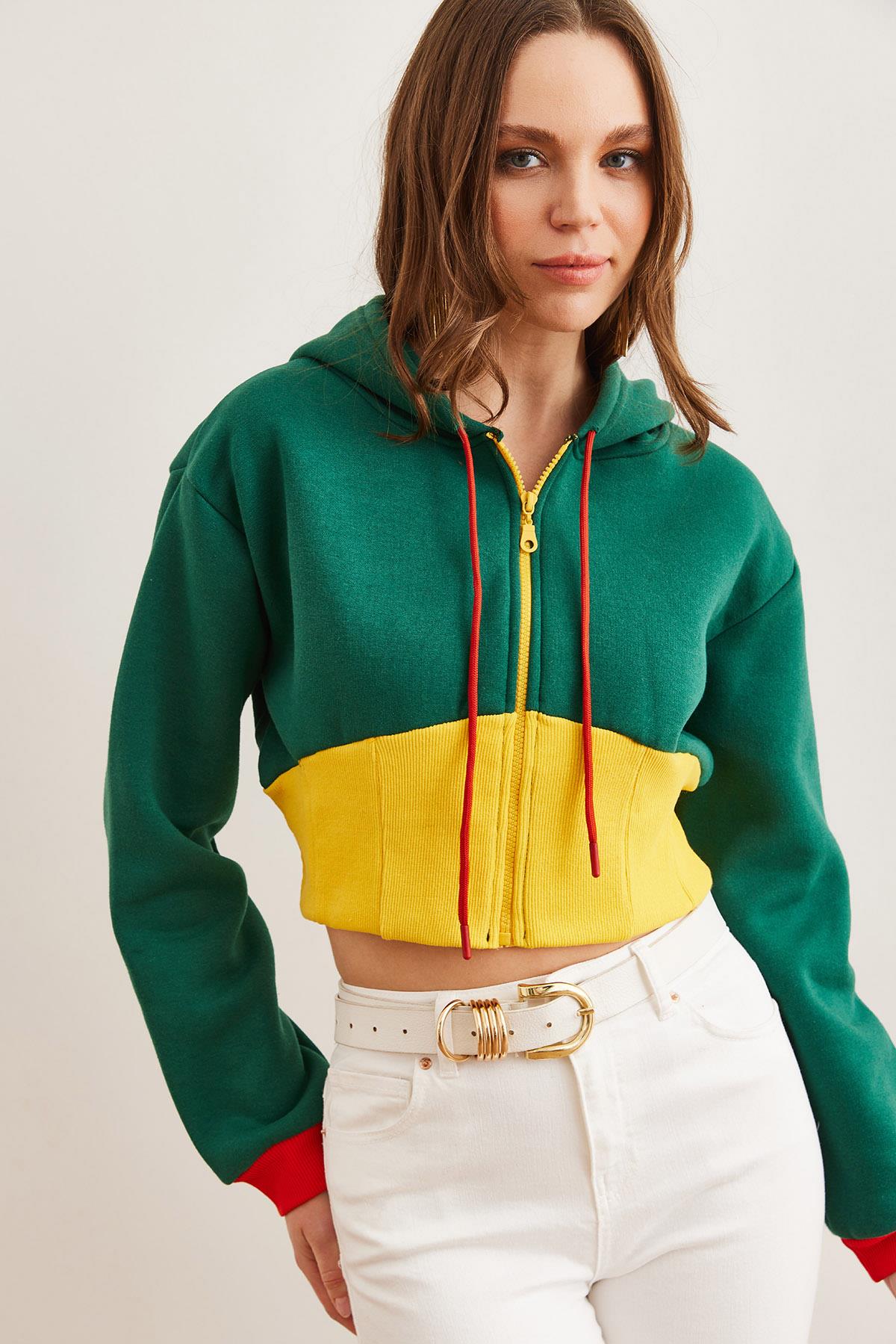 Renk Detaylı Şardonlu Fermuarlı Crop Sweatshirt Yeşil Sarı