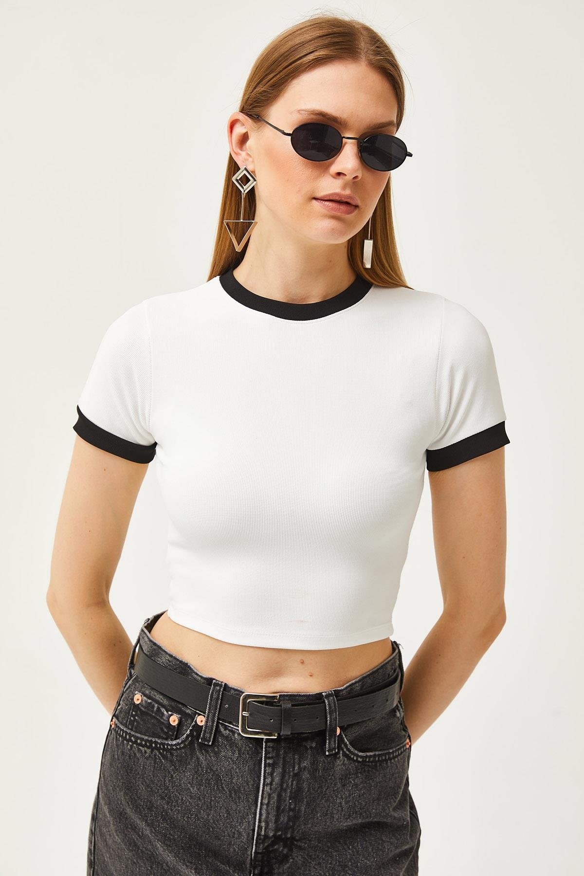 Renk Şeritli Likralı Crop Ottoman Bluz Beyaz