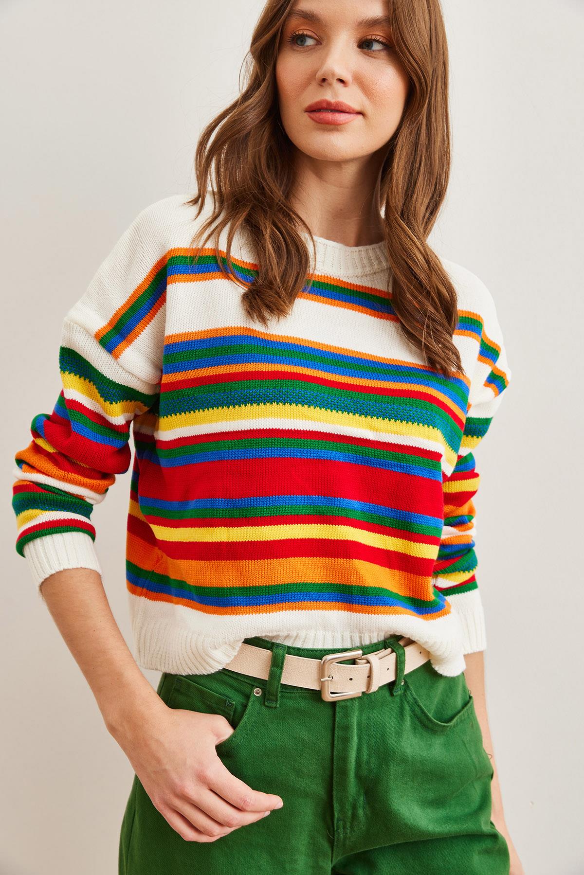Renkli Çizgili Crop Triko Kazak Beyaz