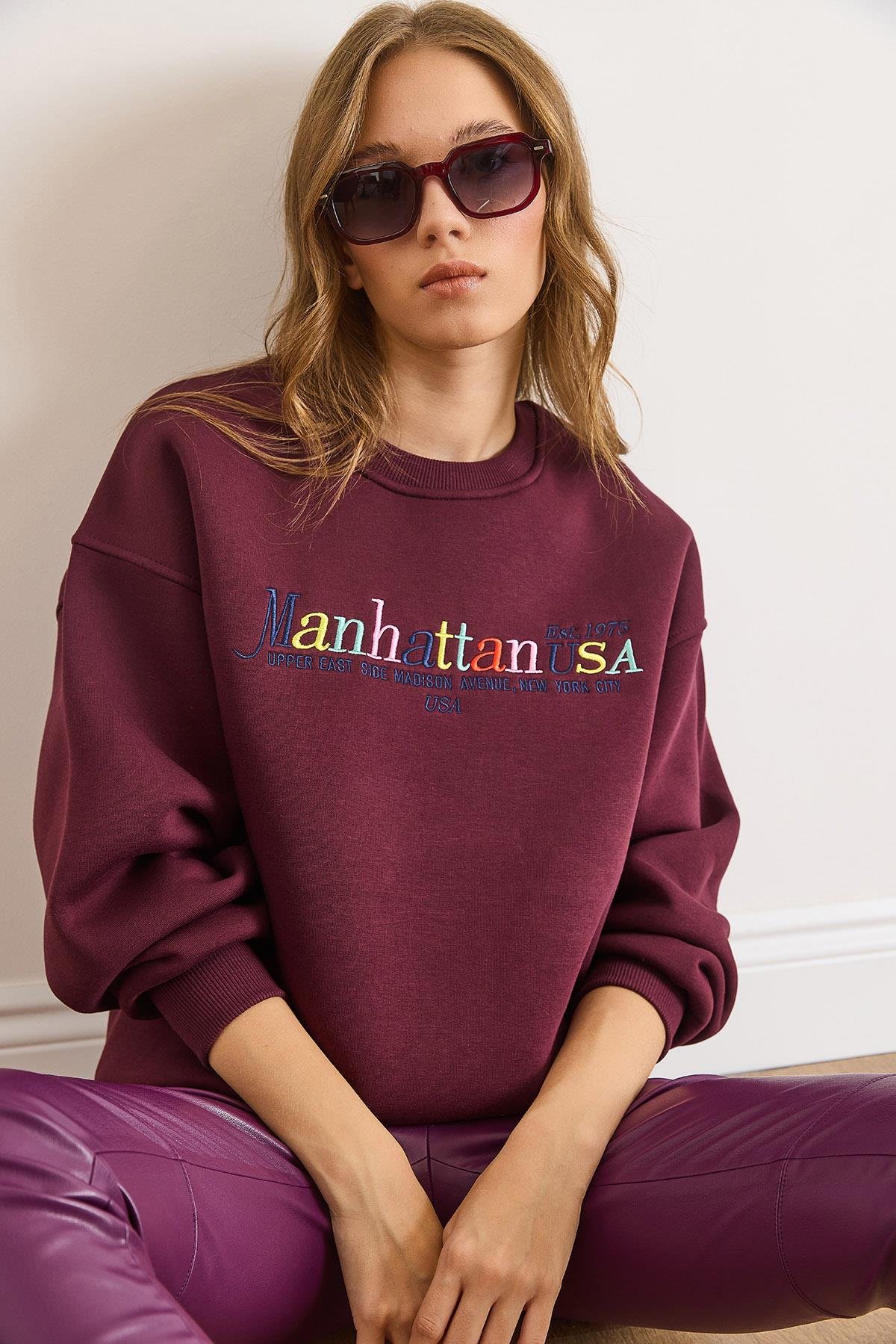 Renkli Nakışlı Şardonlu Sweatshirt Bordo