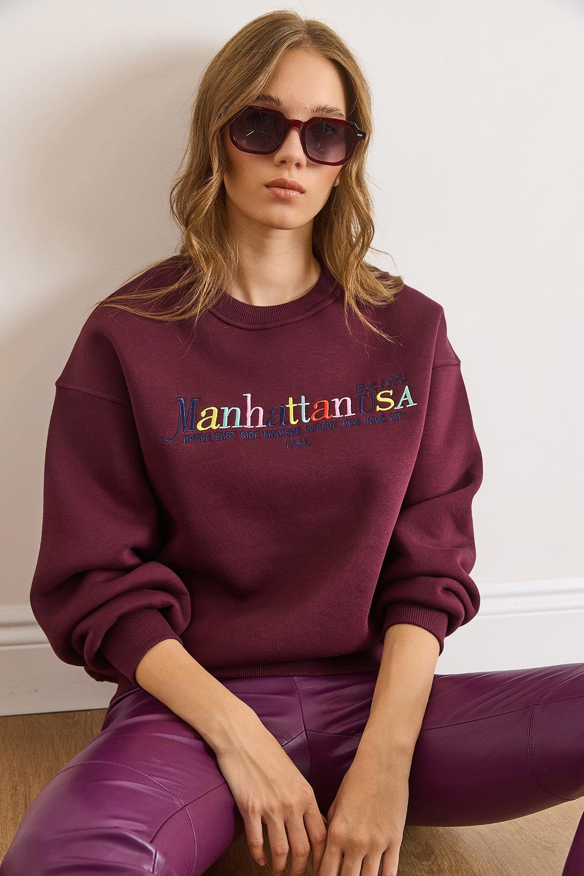 Renkli Nakışlı Şardonlu Sweatshirt Bordo