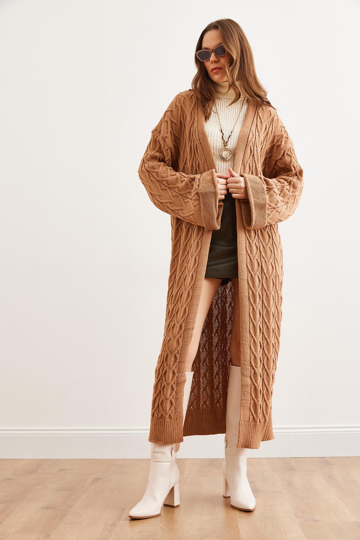 Saç Örgü Manşet Katlamalı Maxi Triko Hırka Camel