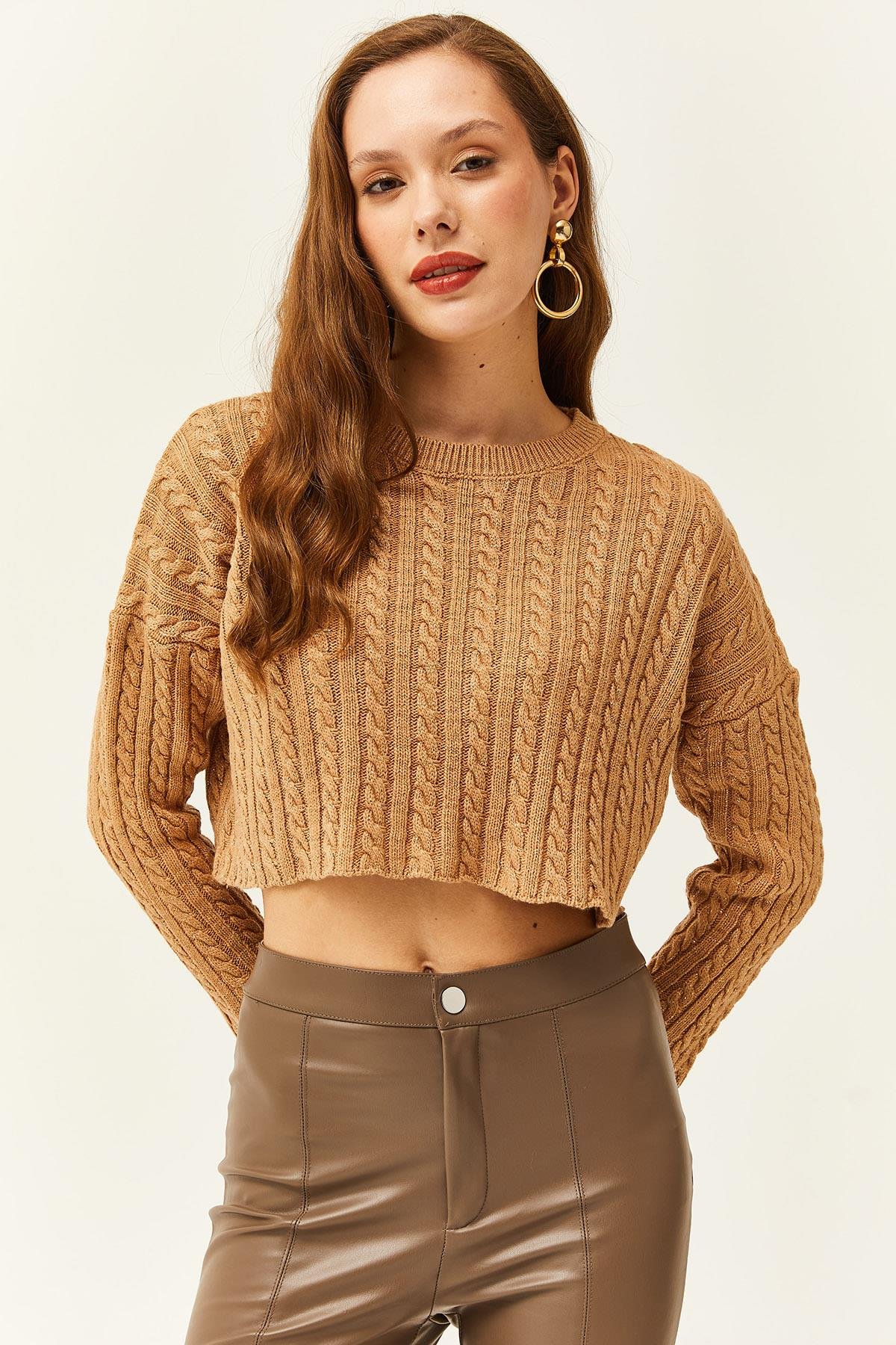 Saç Örgülü Simli Crop Triko Kazak Camel