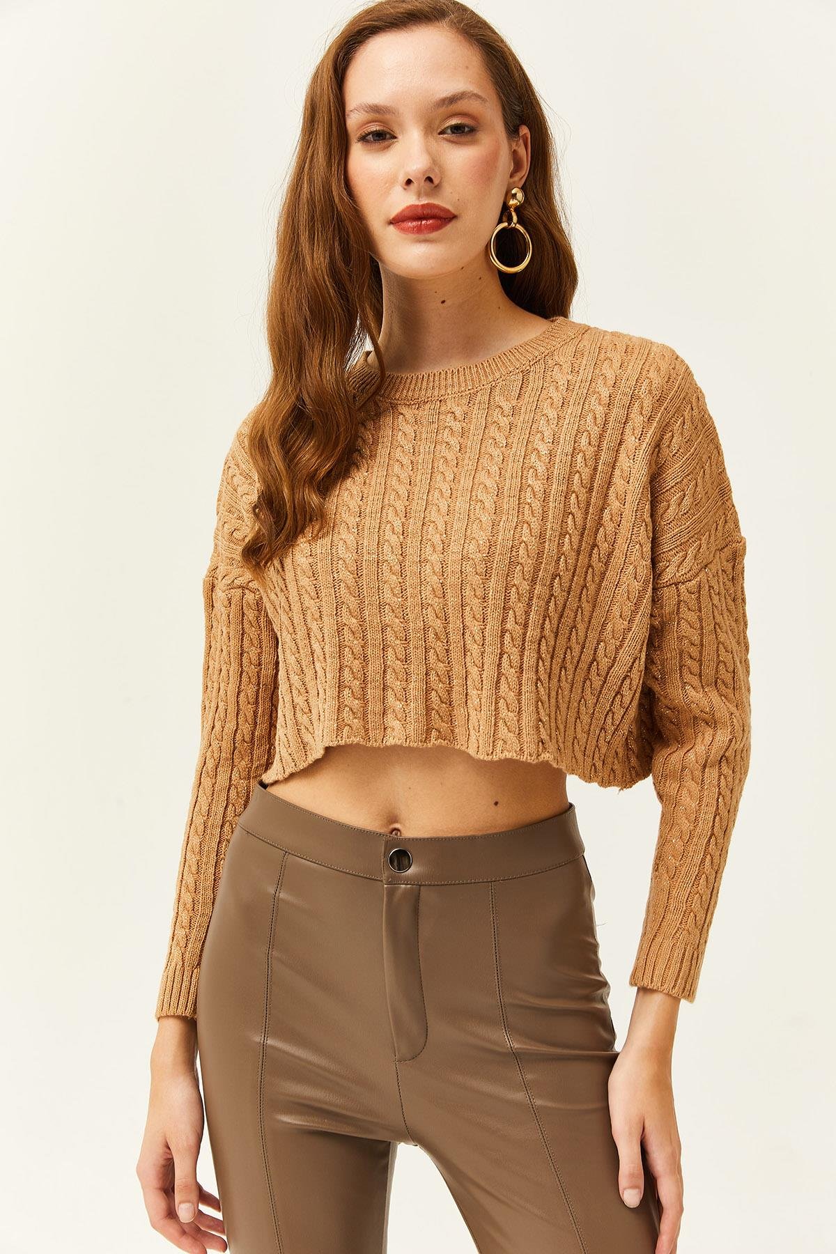 Saç Örgülü Simli Crop Triko Kazak Camel