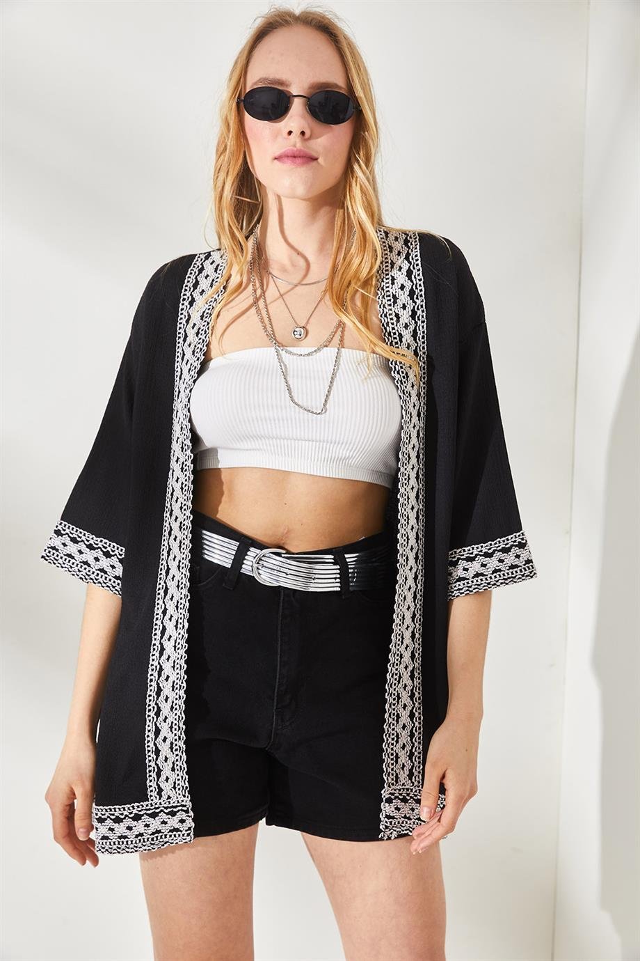 Şerit Detaylı Dokulu Kaftan Kimono Siyah
