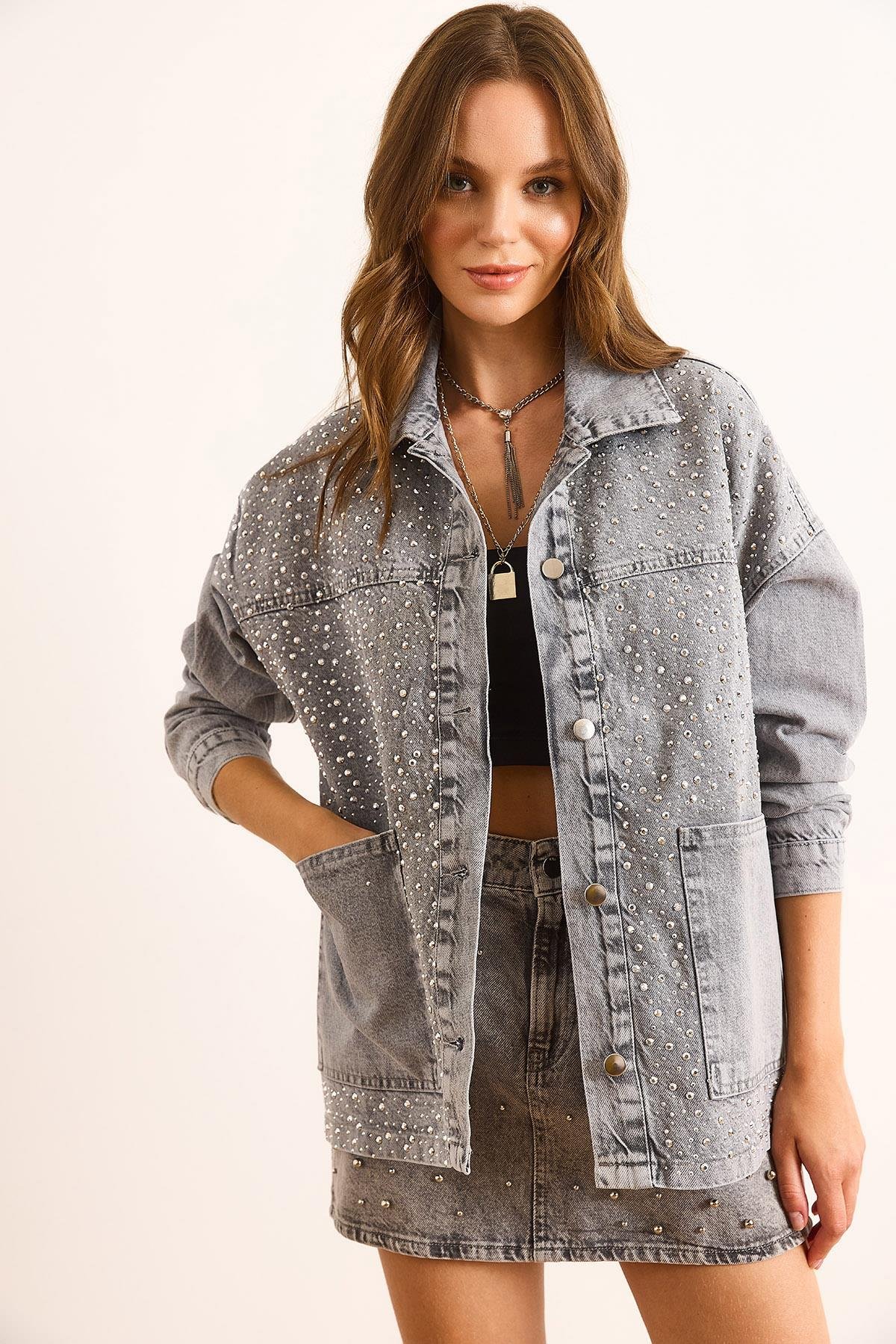 Serpme Taş Detaylı Cepli Denim Gömlek Ceket Gri