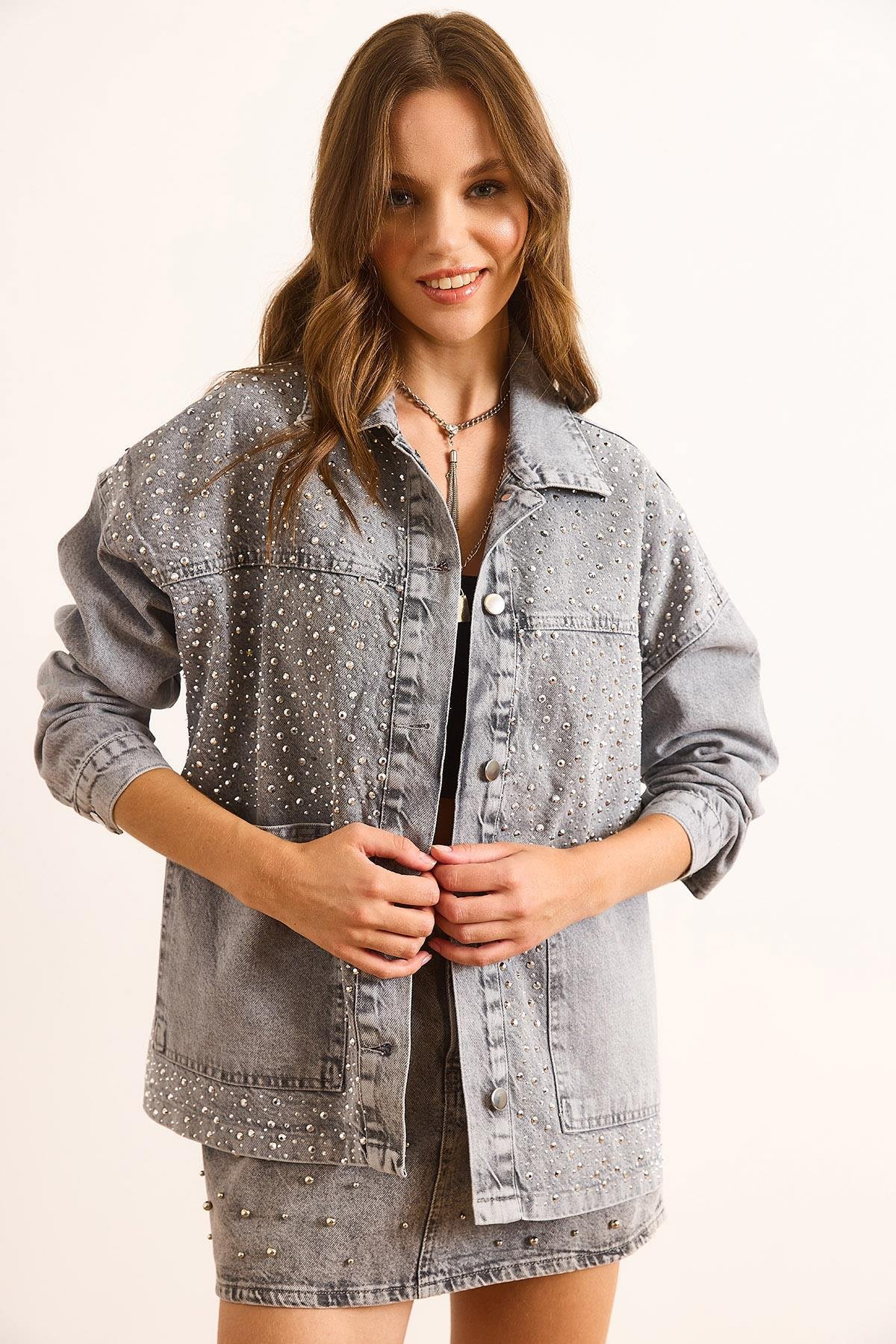 Serpme Taş Detaylı Cepli Denim Gömlek Ceket Gri