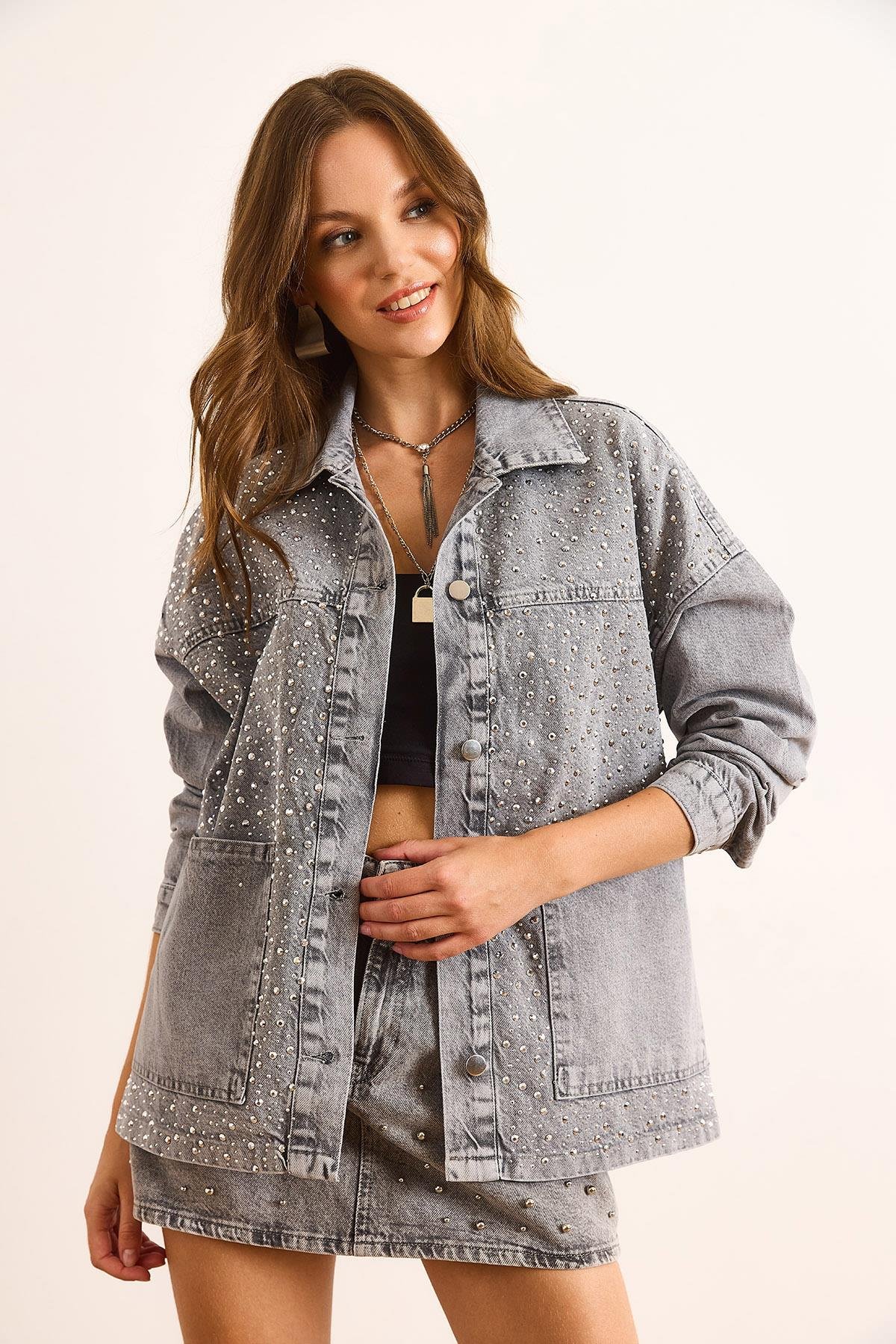 Serpme Taş Detaylı Cepli Denim Gömlek Ceket Gri