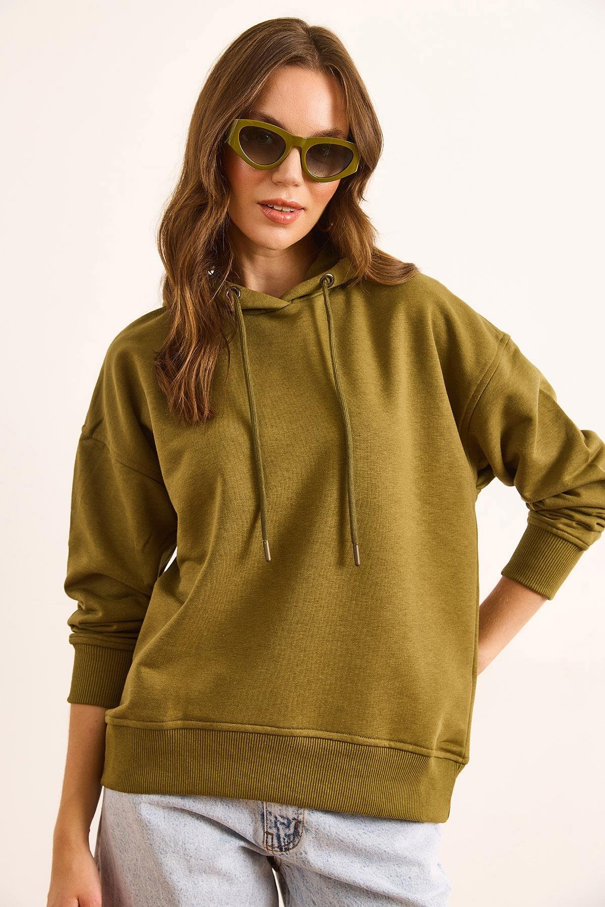 Sırtı Baskılı Kapüşonlu Oversize 2 İp Sweatshirt Haki