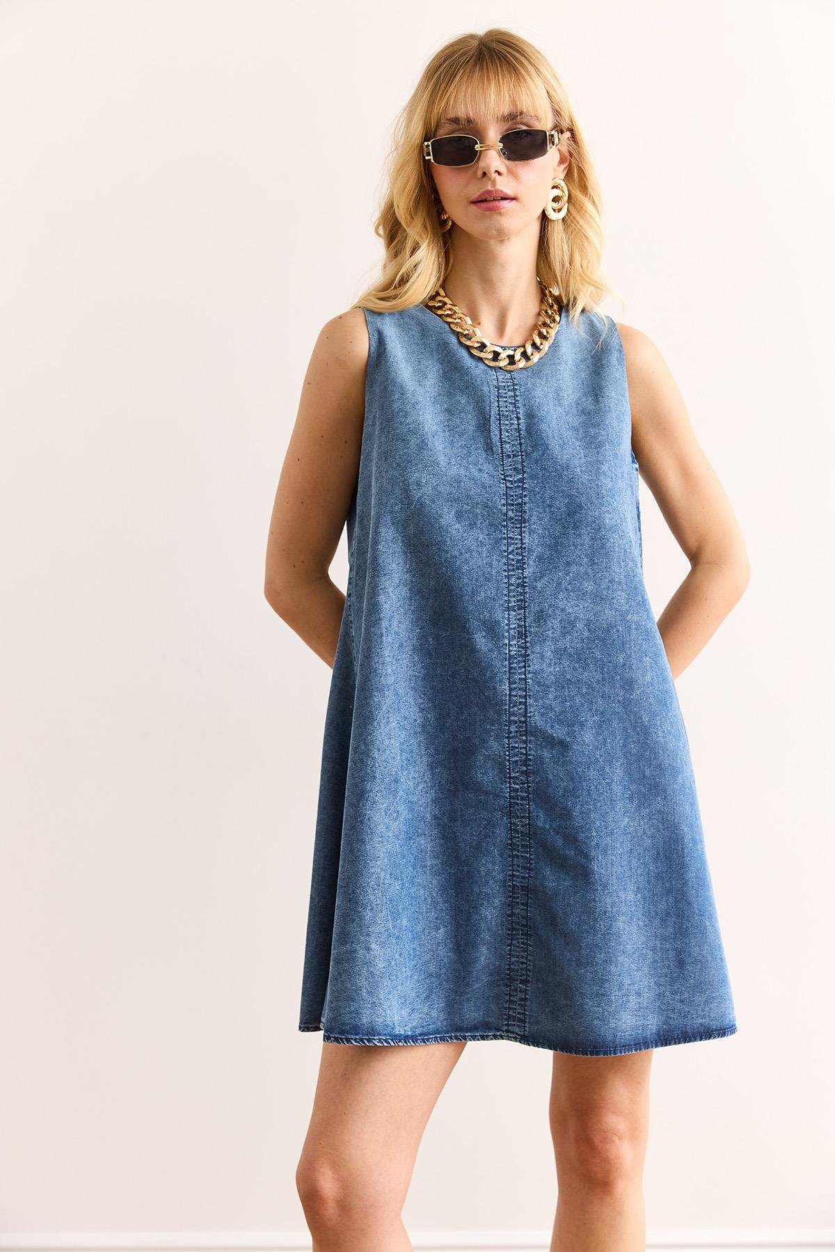 Sırtı Fermuarlı Dikiş Detaylı Denim Çan Elbise Mavi