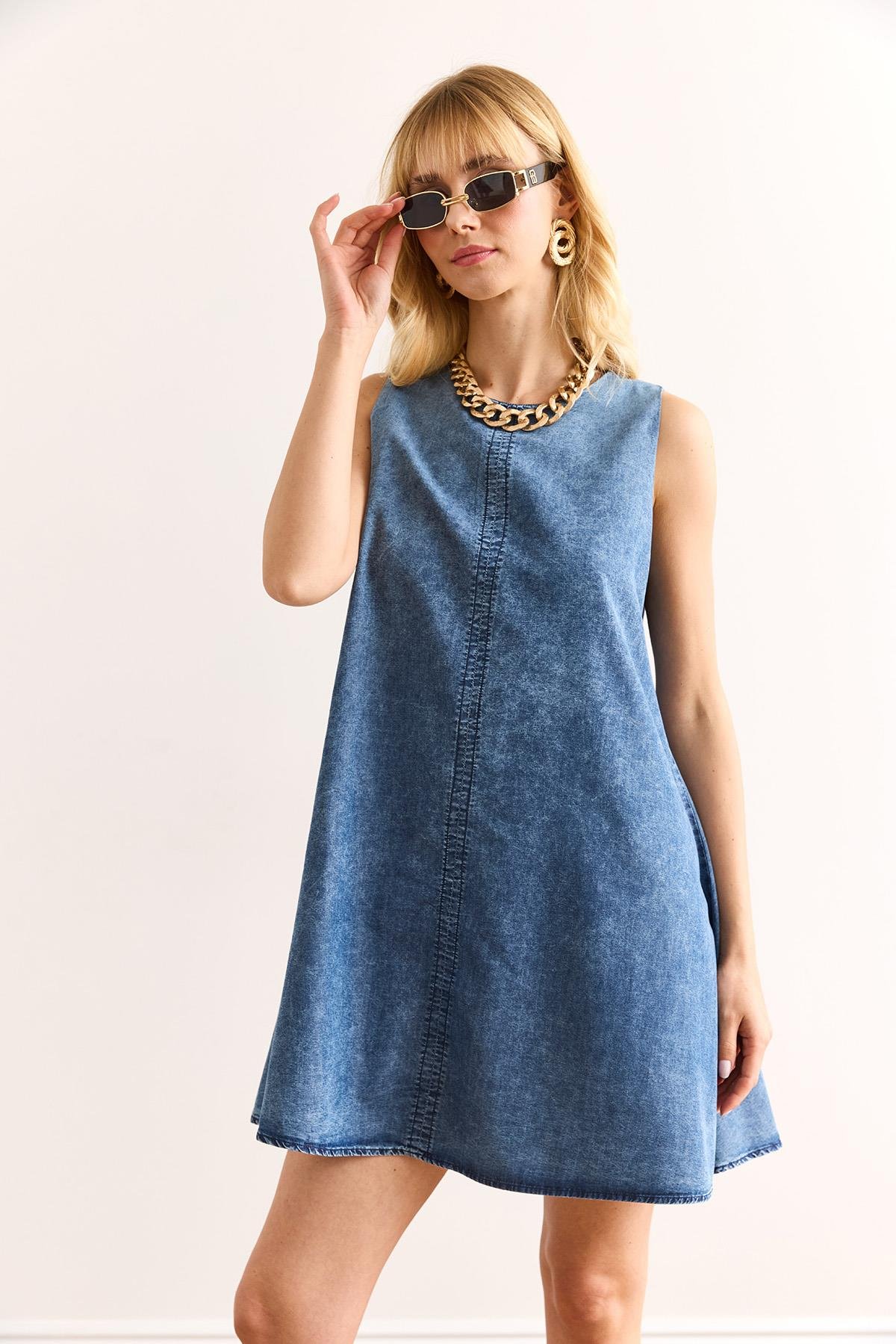Sırtı Fermuarlı Dikiş Detaylı Denim Çan Elbise Mavi