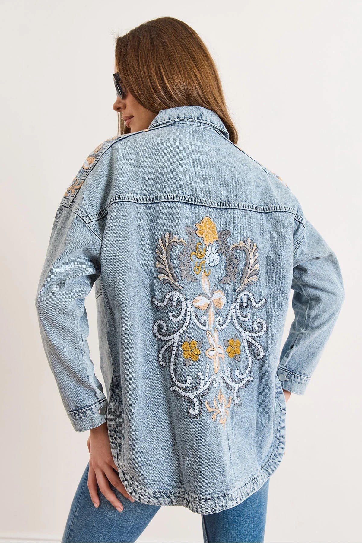 Sırtı Nakış Detaylı Oversize Denim Ceket Mavi