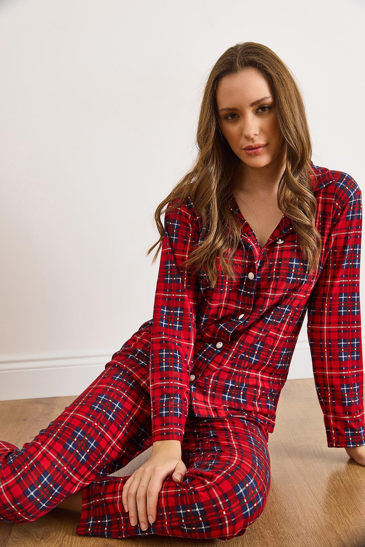 Süet Dokulu Pijama Takımı Lacivert Kırmızı