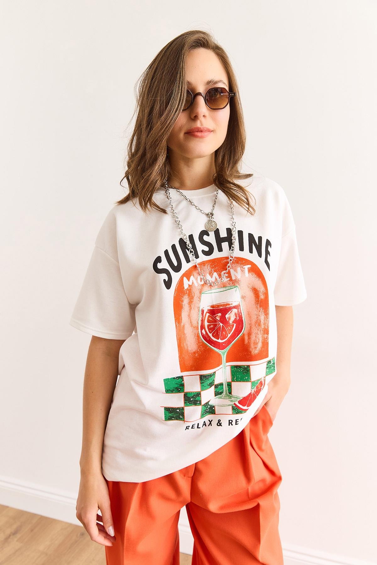 Sunshine Baskılı Rahat Kalıp Tişört Ekru