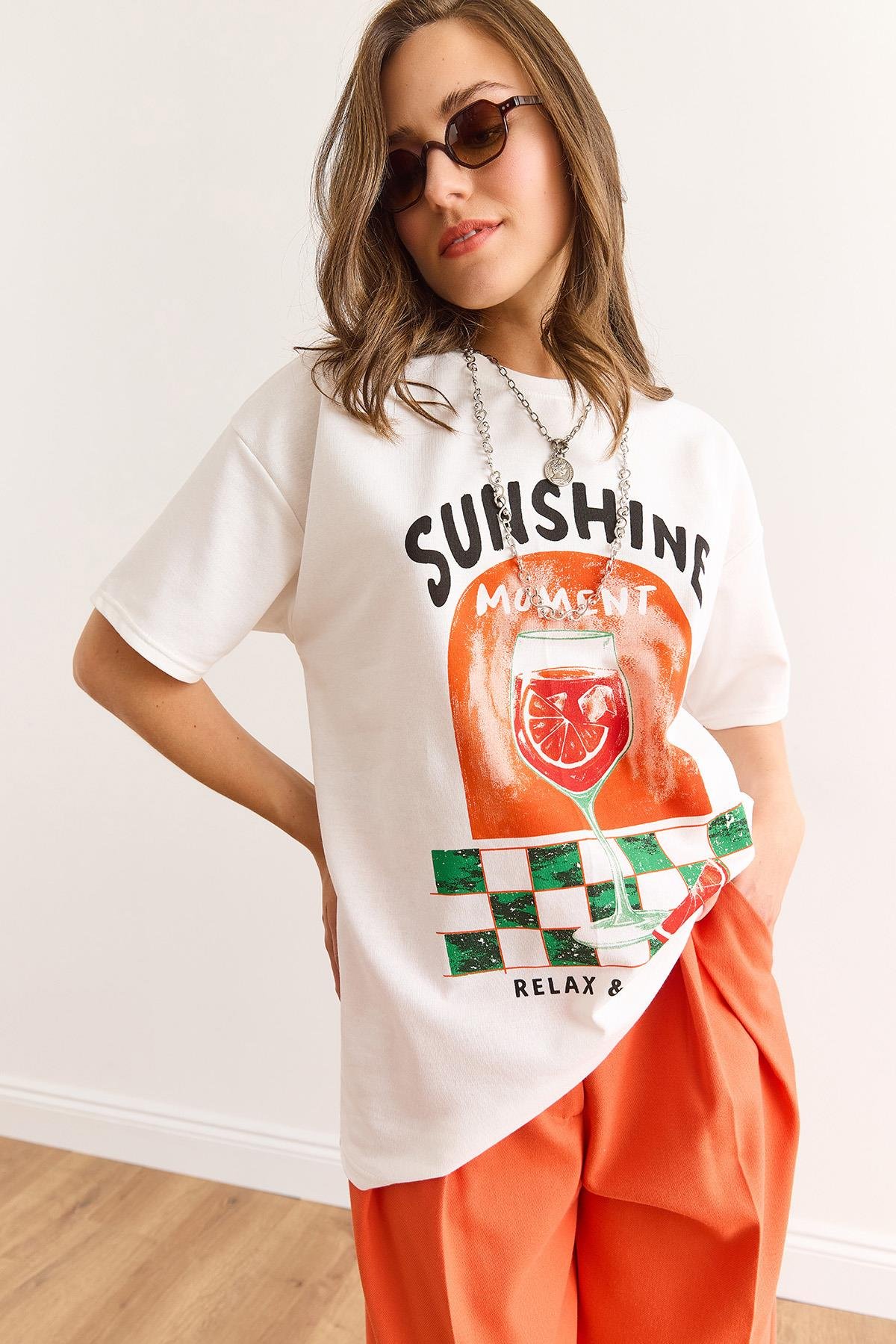 Sunshine Baskılı Rahat Kalıp Tişört Ekru