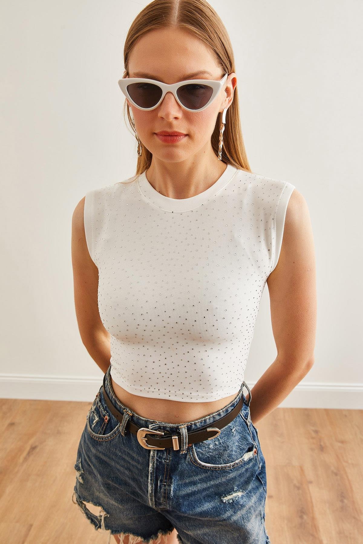 Taş Detaylı Ottoman Crop Bluz Beyaz