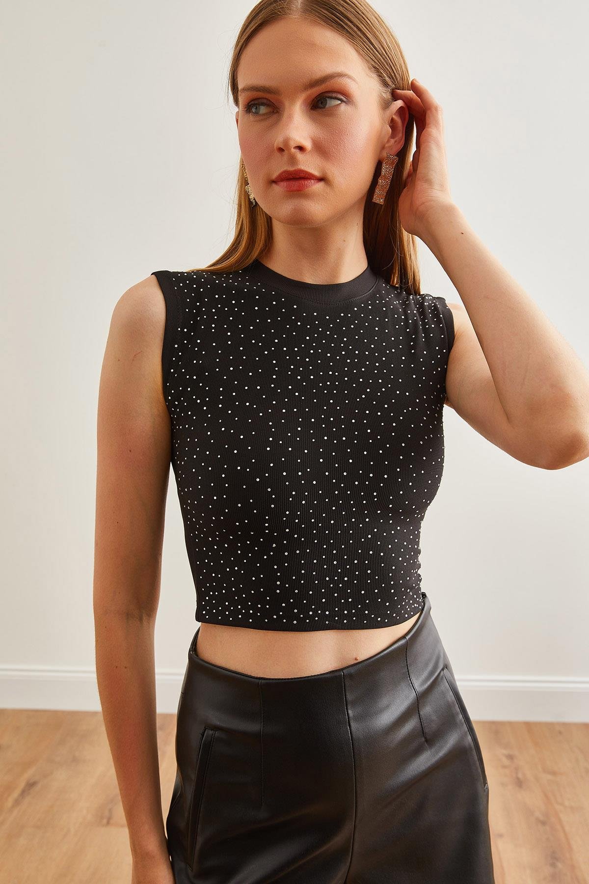 Taş Detaylı Ottoman Crop Bluz Siyah
