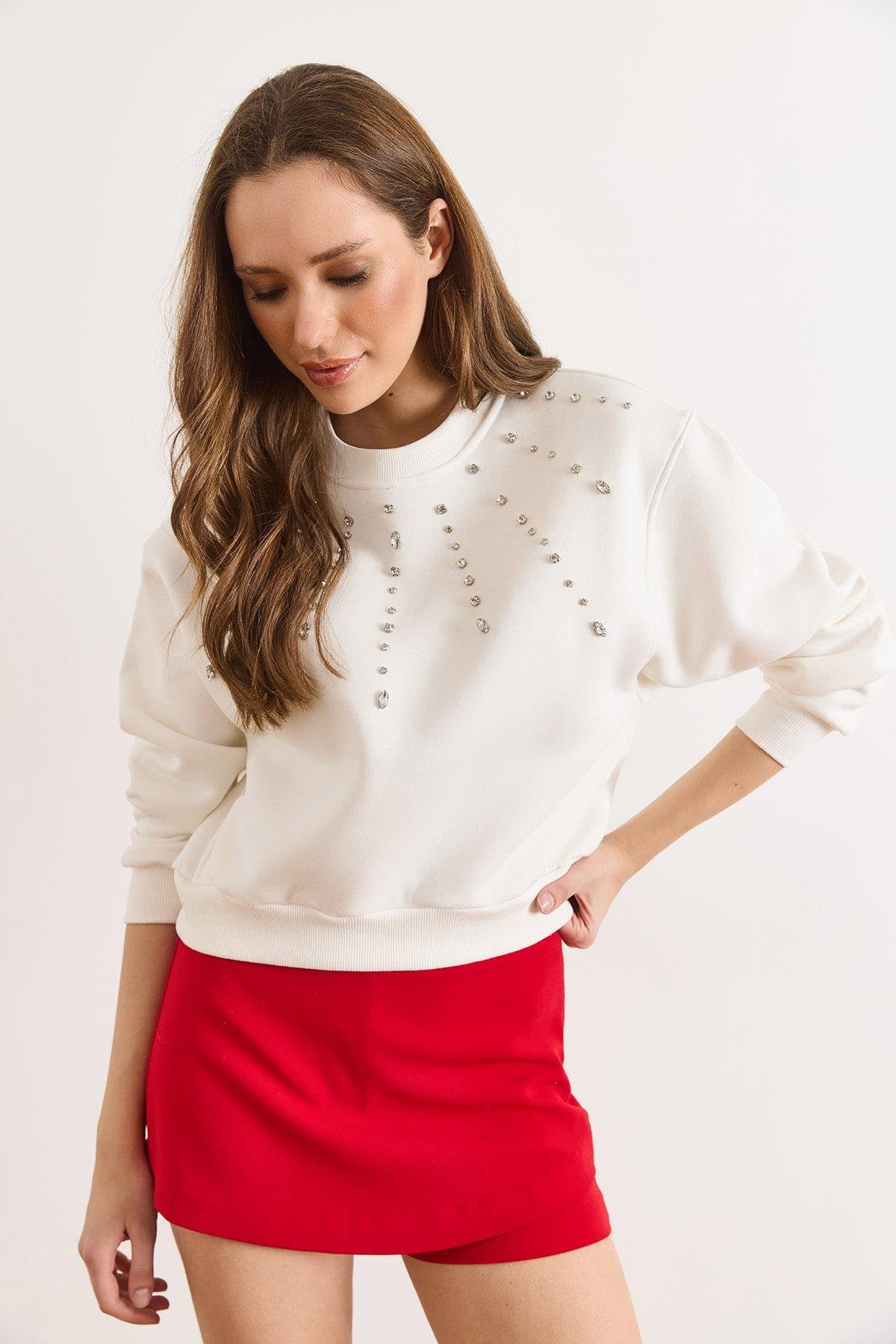 Taş Detaylı Şardonlu Kalın Sweatshirt Beyaz