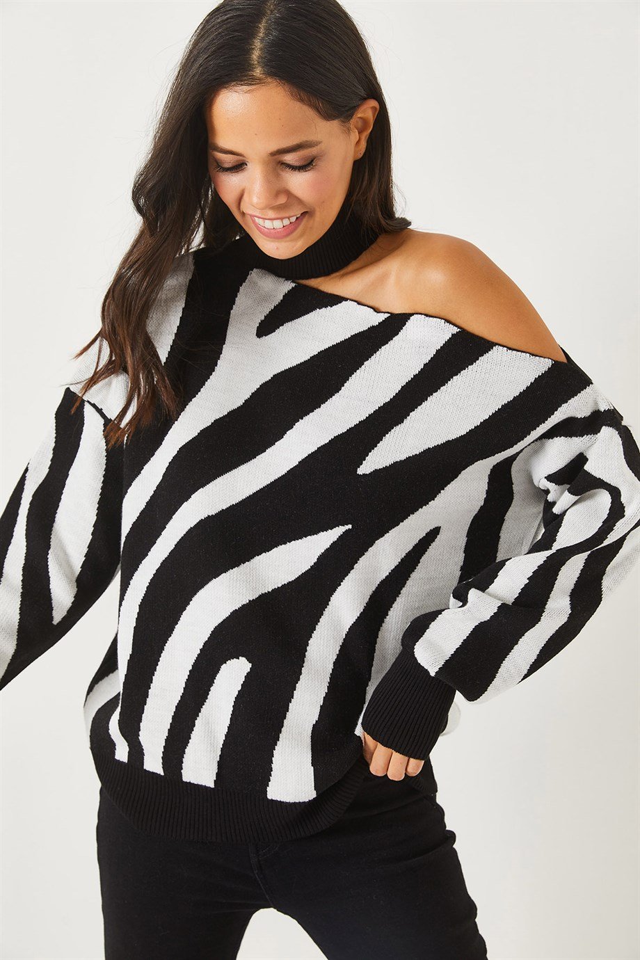 Tek Omuz Zebra Desen Oversize Triko Kazak Siyah