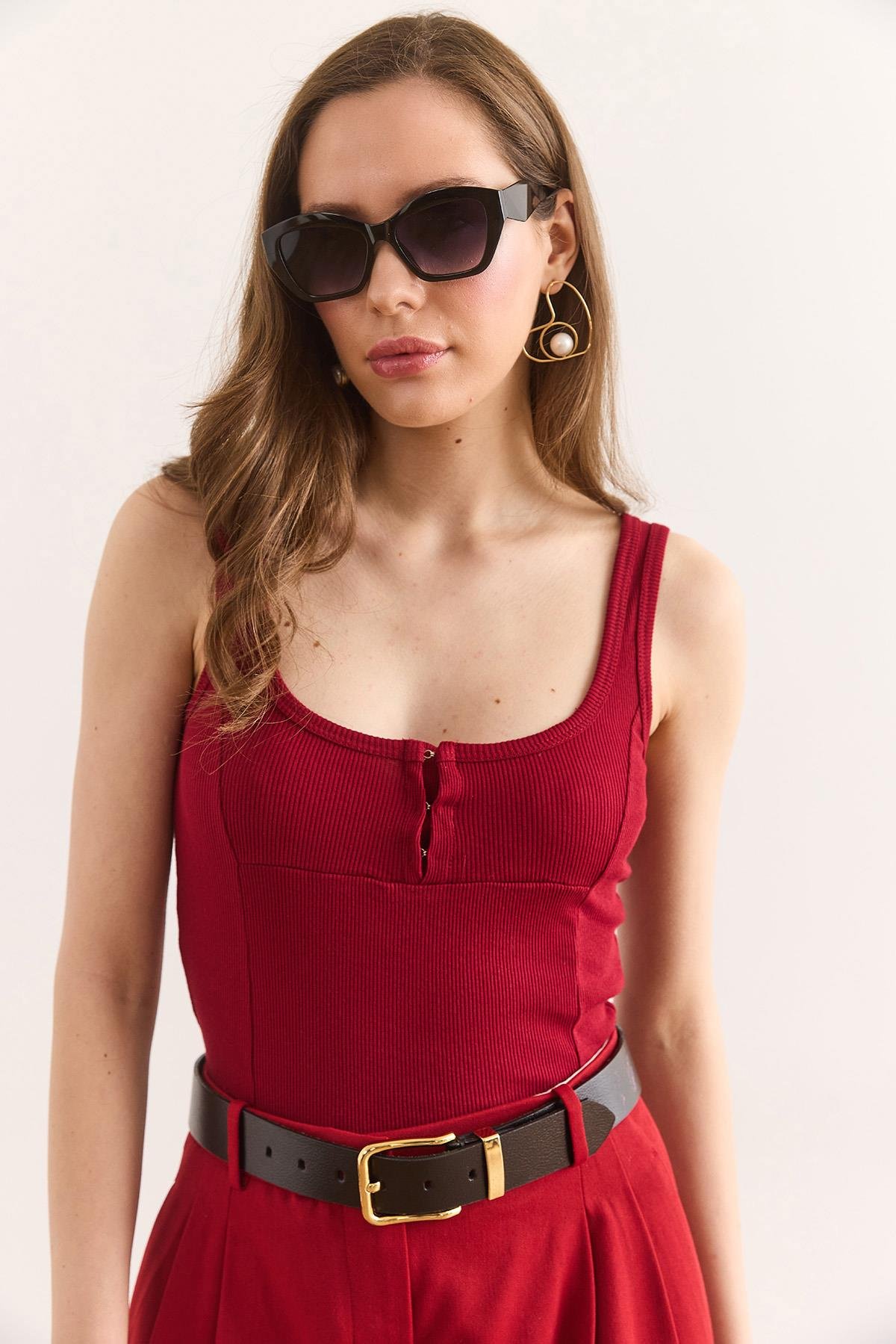 U Yaka Kopçalı Esnek Pamuk Crop Bluz Bordo