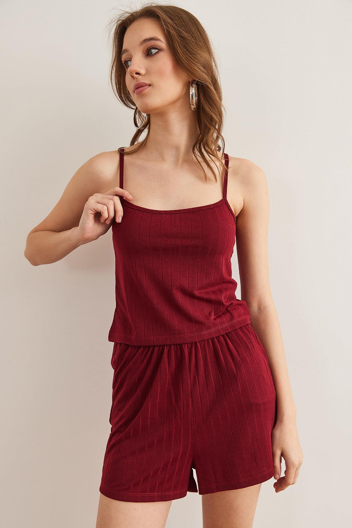 Üst Askılı Bluz Alt Cepli Şort Pijama Takım Bordo