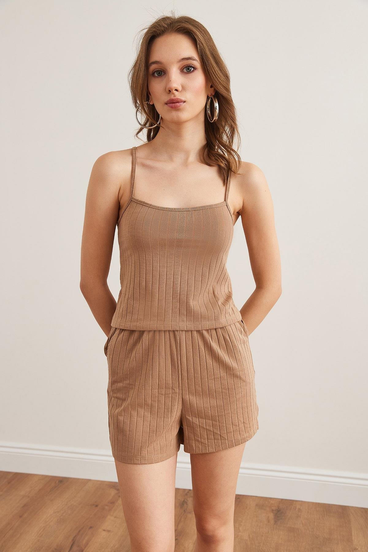 Üst Askılı Bluz Alt Cepli Şort Pijama Takım Camel