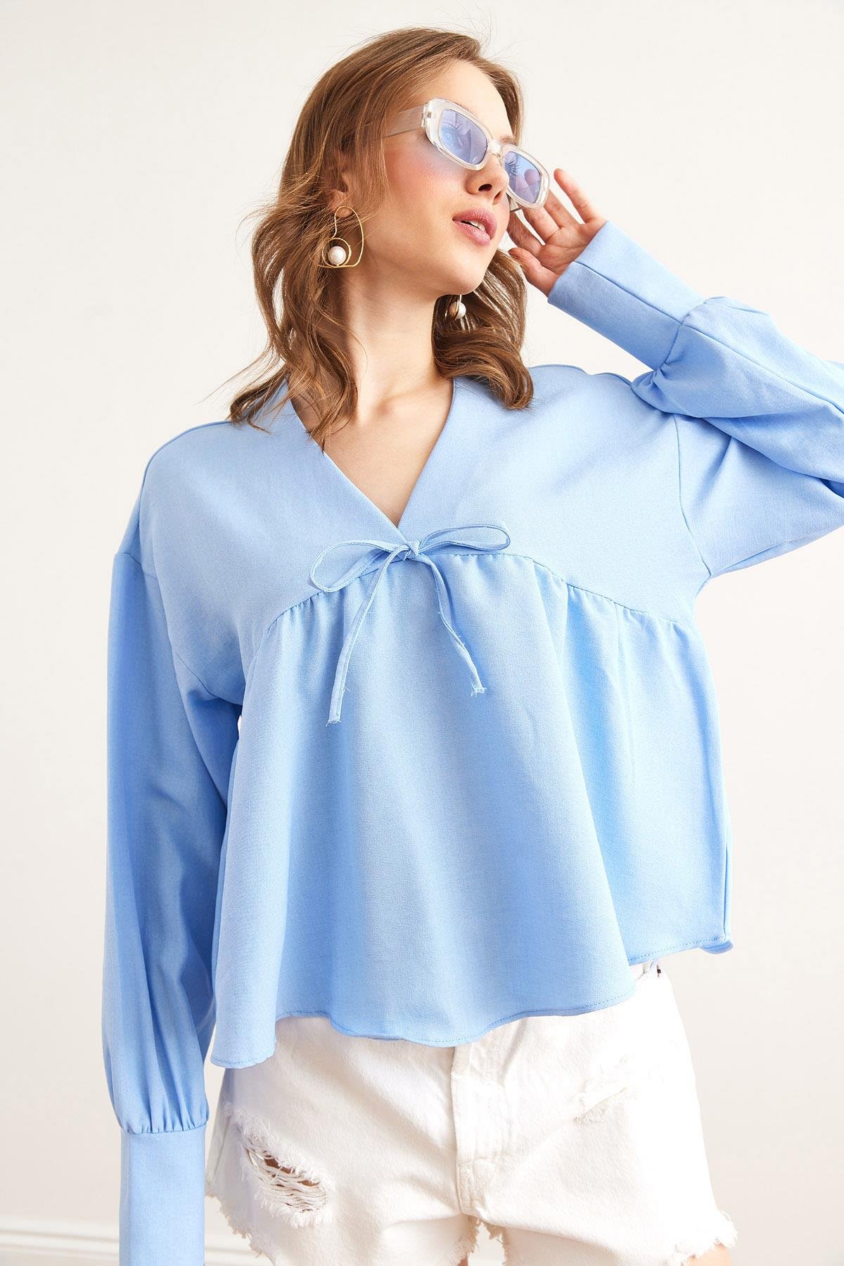 V Yaka Bağcık Detaylı Bluz Bebe Mavi