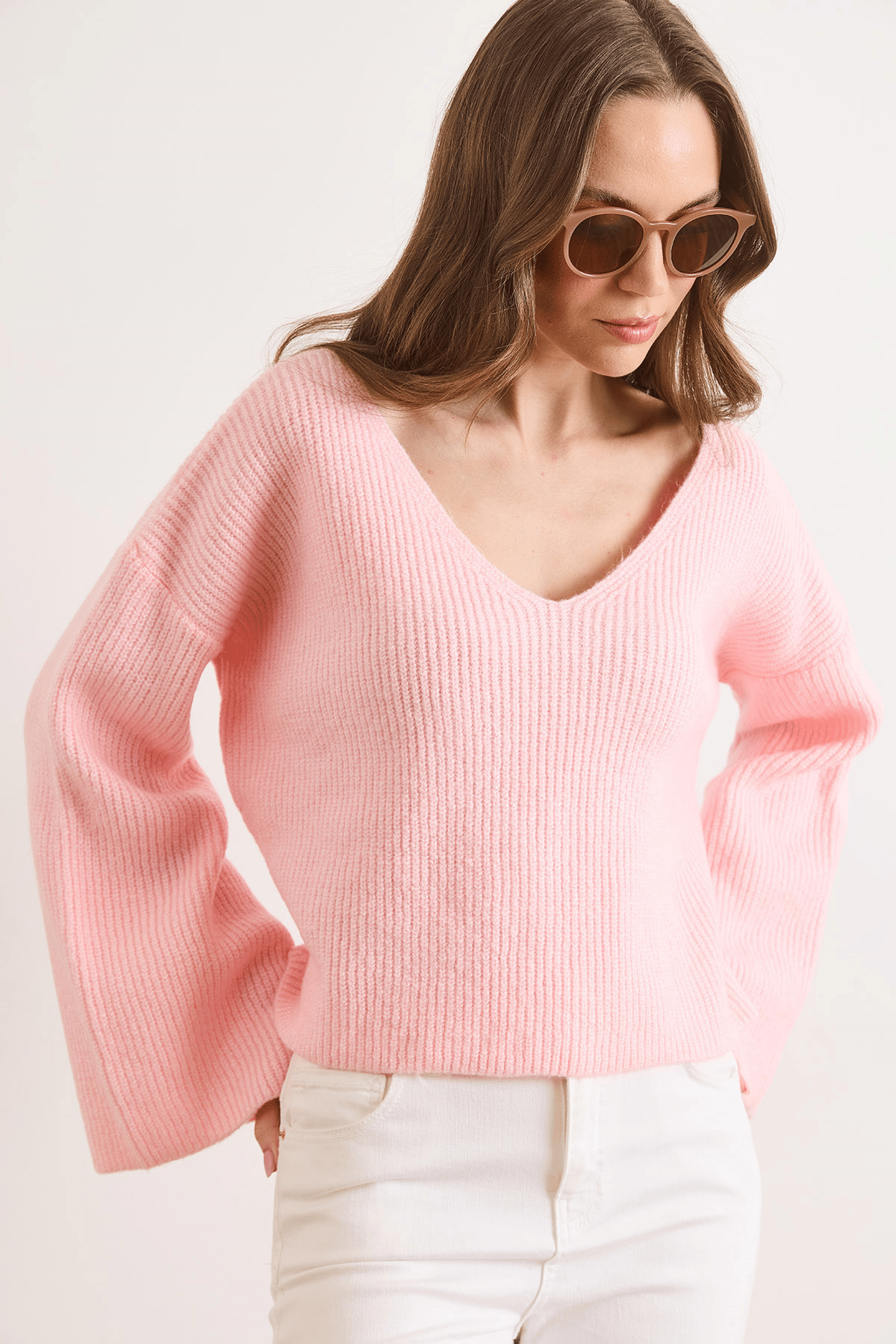 V Yaka İspanyol Kol Yumuşak Dokulu Crop Triko Kazak Pembe