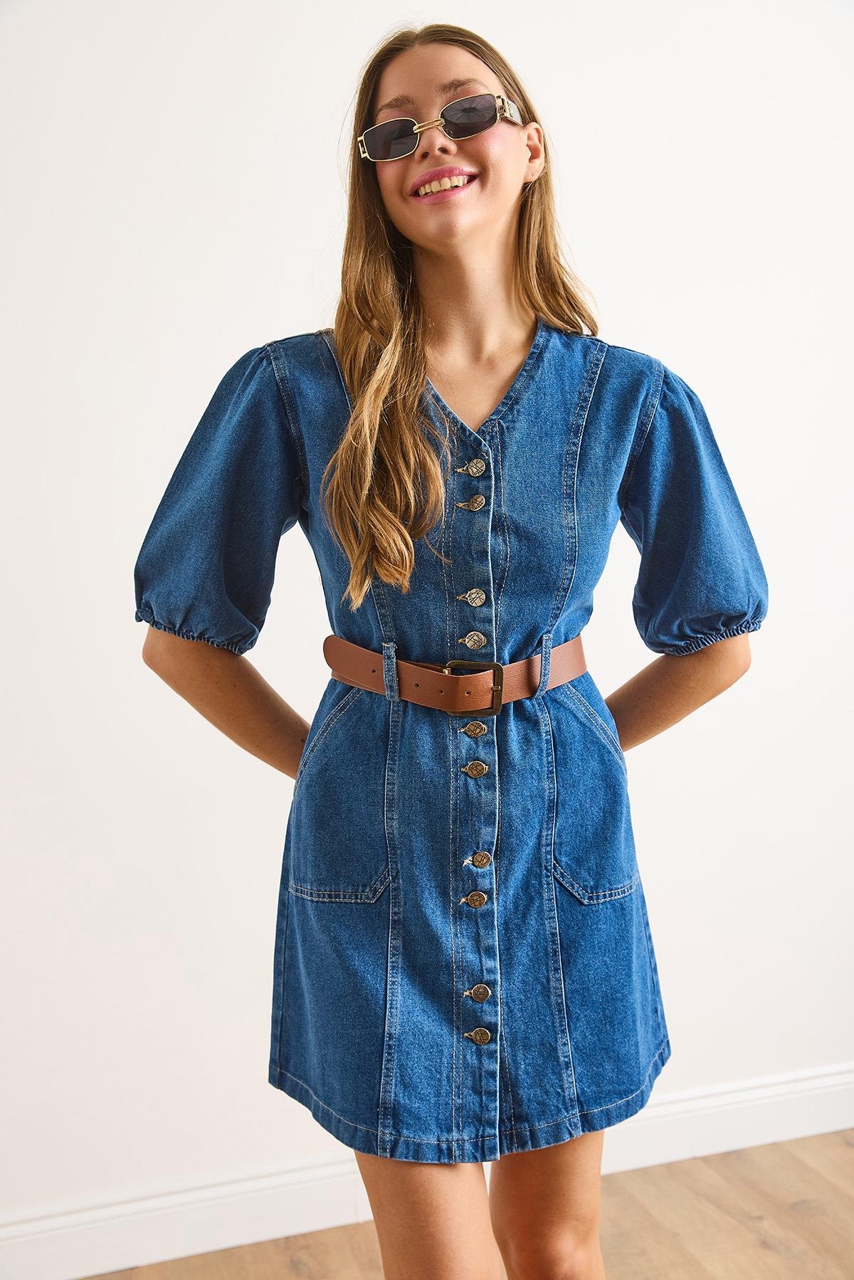 V Yaka Kemerli Cepli Mini Denim Elbise Mavi