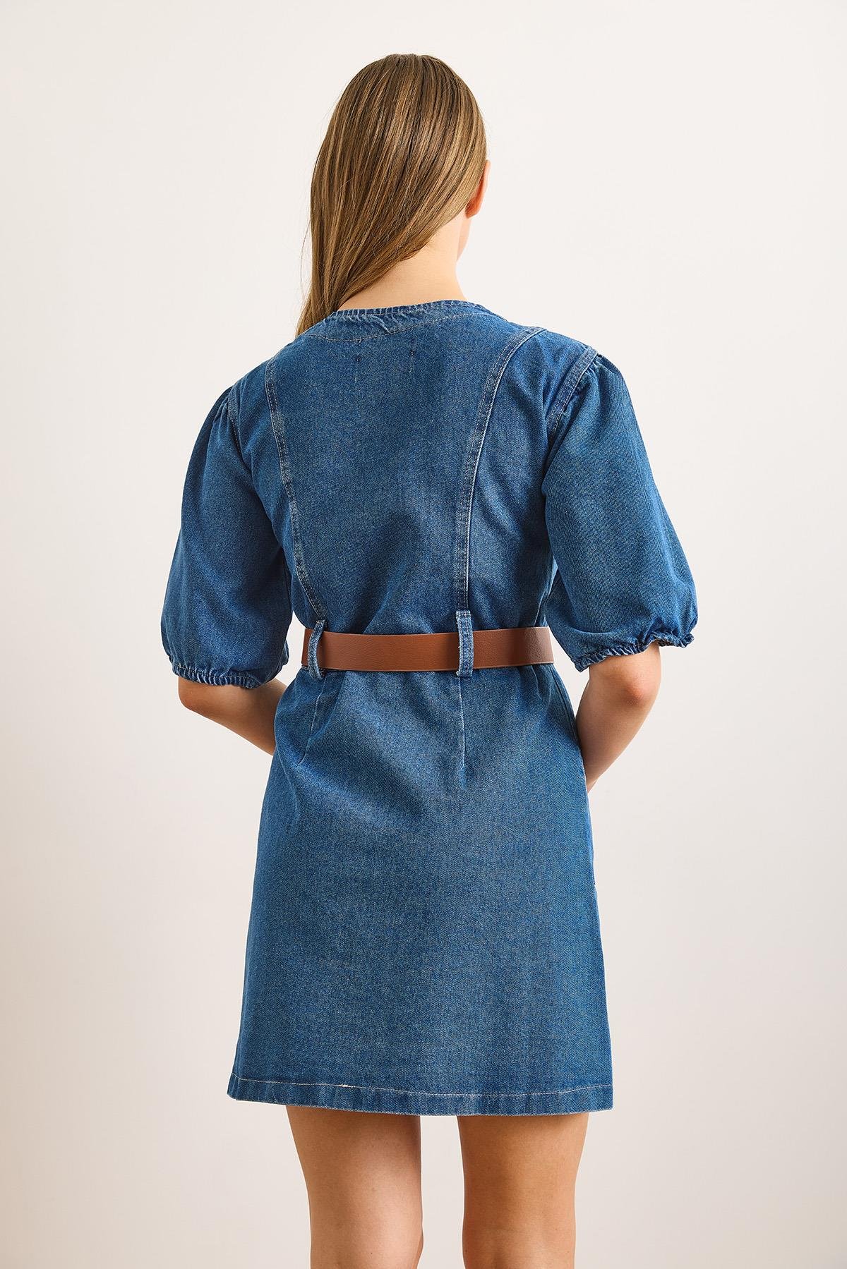 V Yaka Kemerli Cepli Mini Denim Elbise Mavi