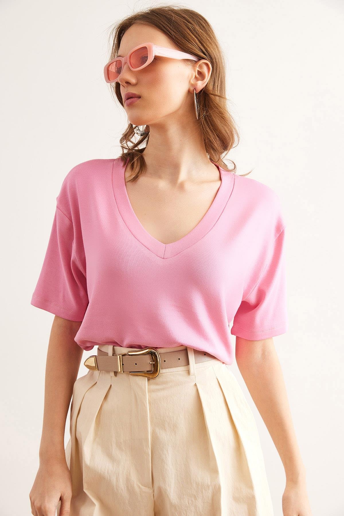 V Yaka Salaş Soft Touch Bluz Şeker Pembe