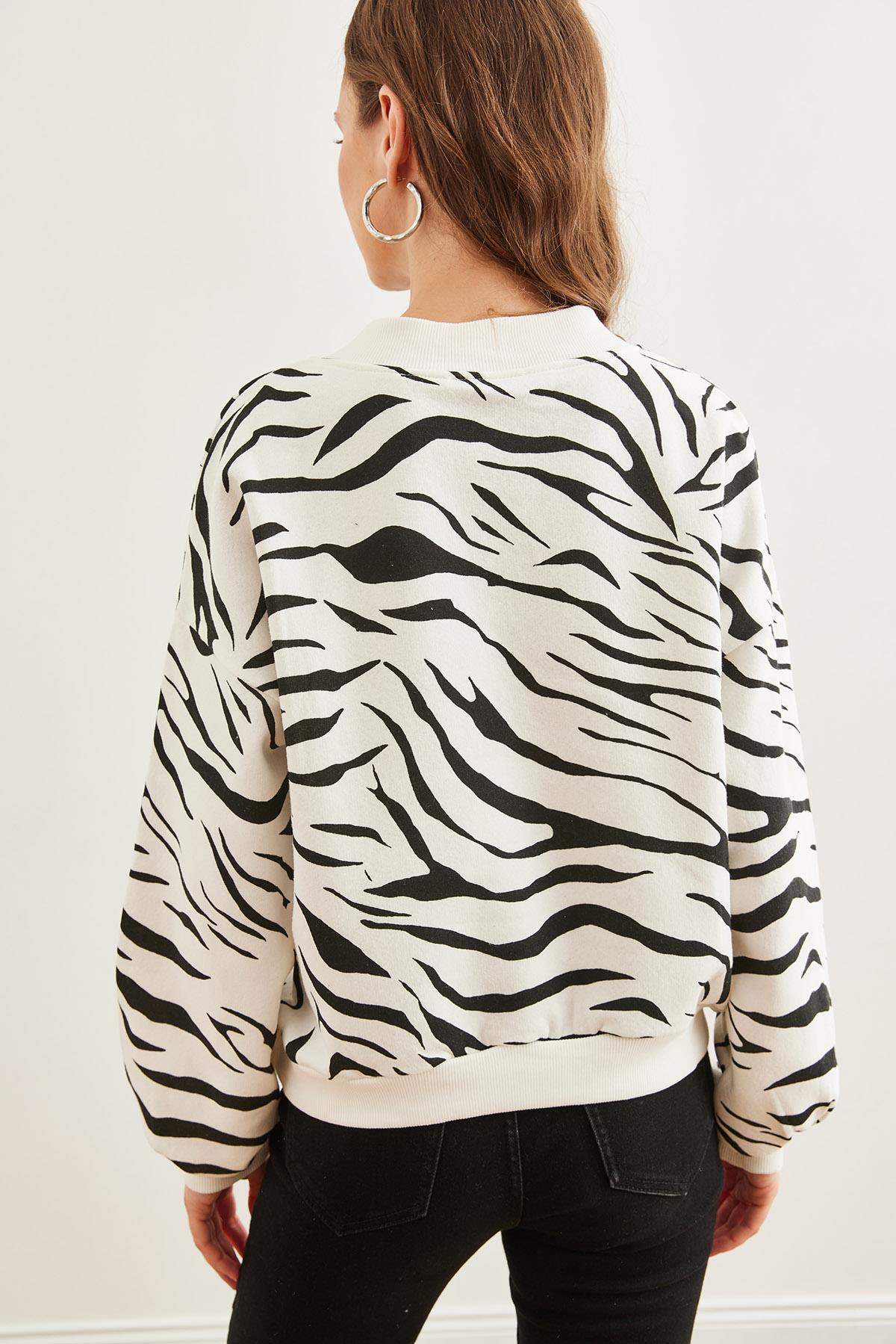 V Yaka Şardonlu Zebra Kalın Sweatshirt Siyah