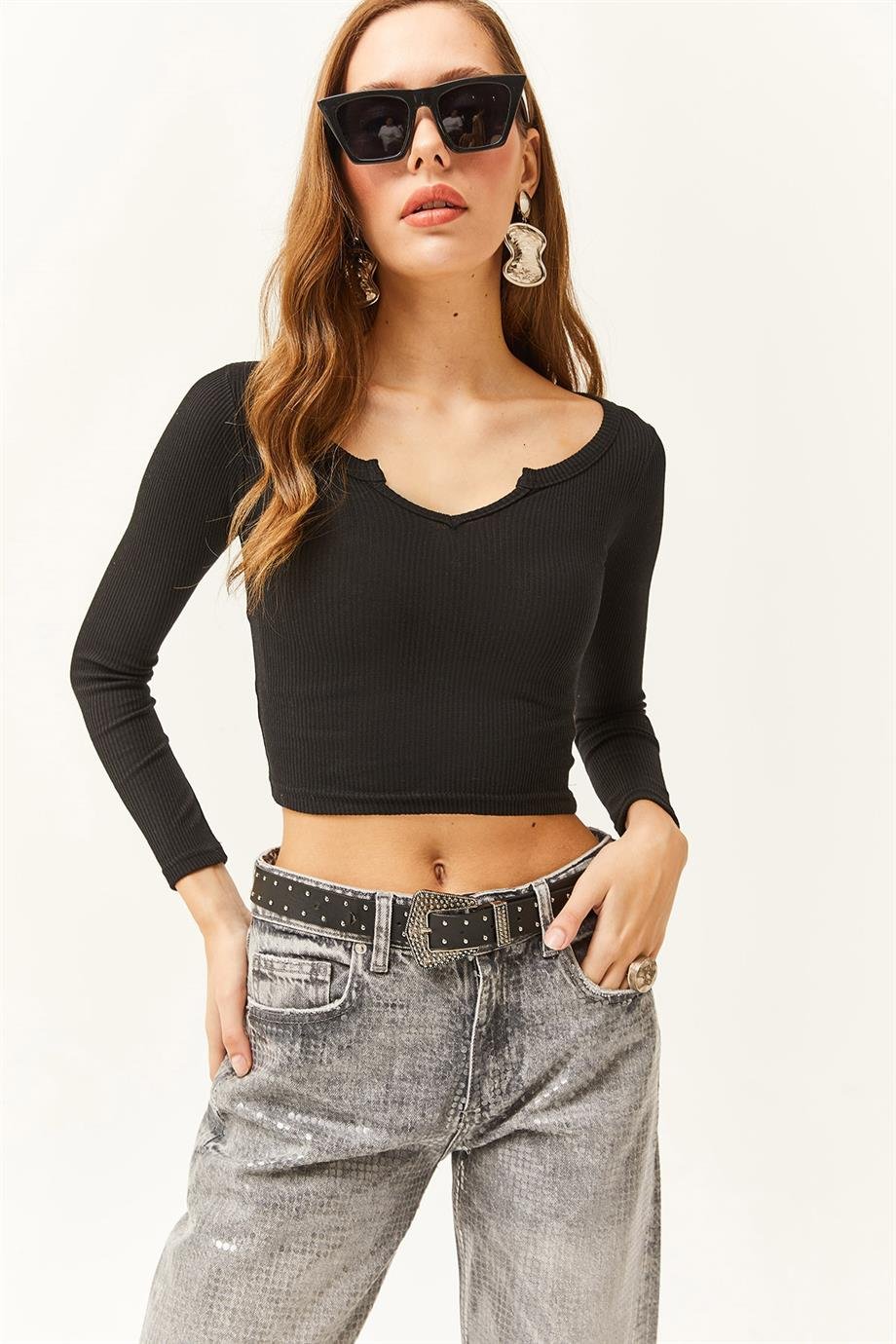 Yaka Detaylı Fitilli Crop Bluz Siyah