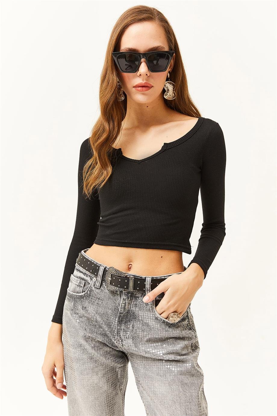 Yaka Detaylı Fitilli Crop Bluz Siyah