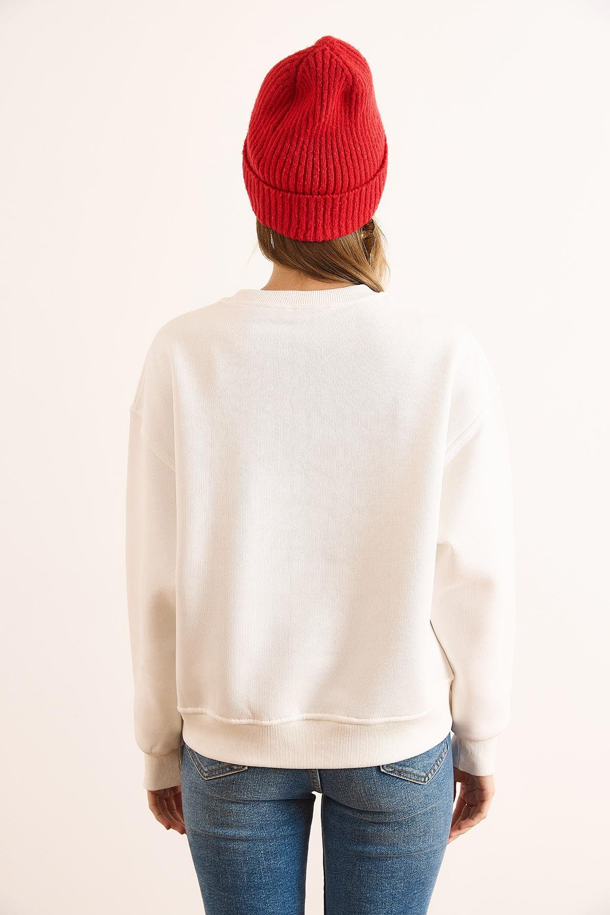 Yaka Detaylı Kalp Nakışlı Şardonlu Kalın Sweatshirt Beyaz
