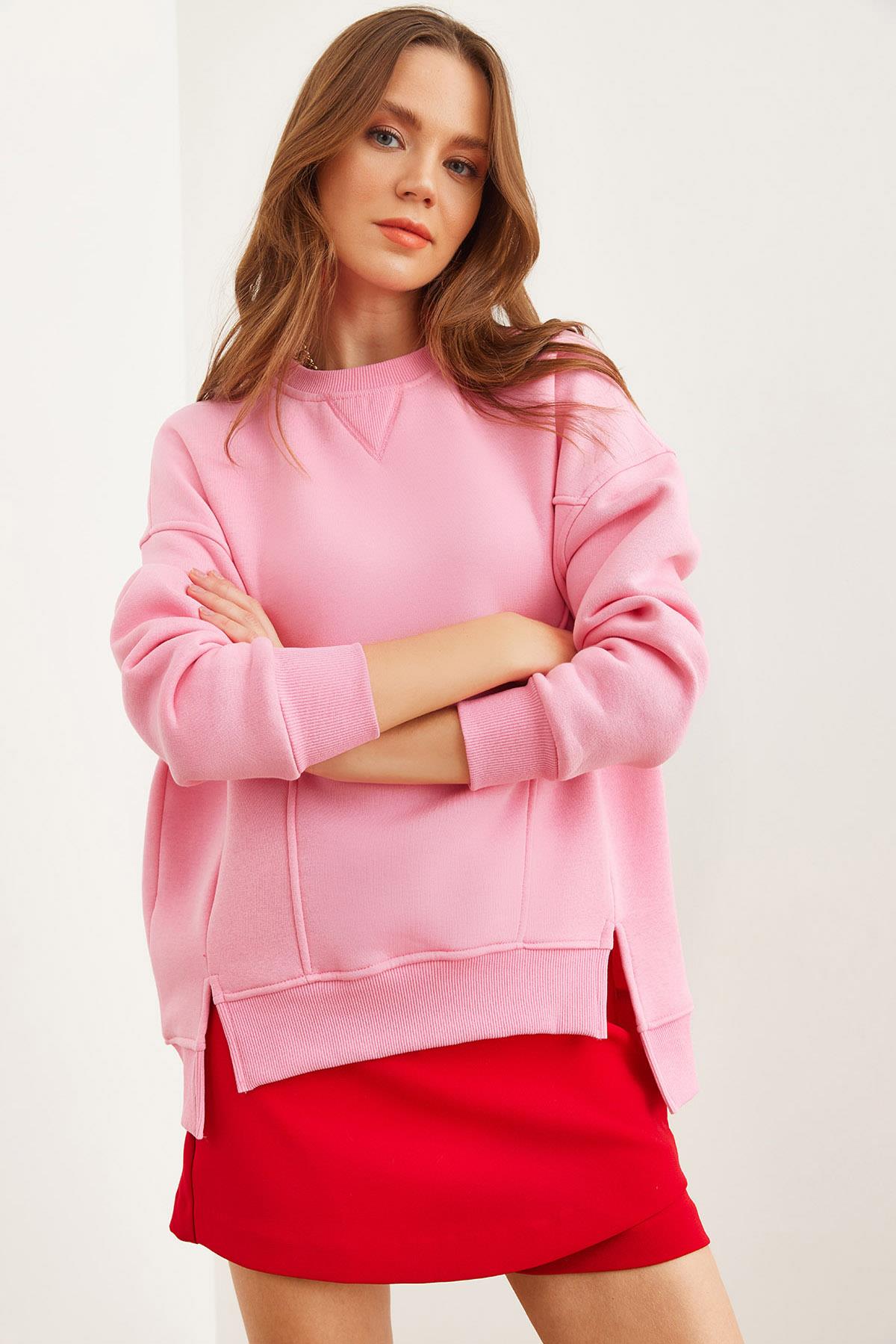Yaka Dikiş Detaylı Yırtmaç Detaylı Şardonlu Sweatshirt Şeker Pembe