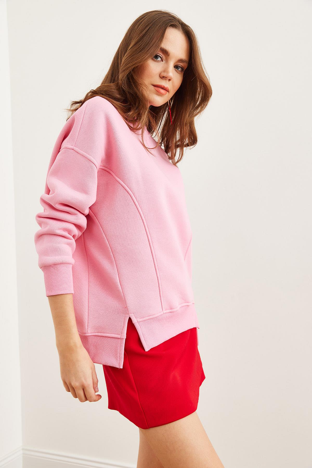 Yaka Dikiş Detaylı Yırtmaç Detaylı Şardonlu Sweatshirt Şeker Pembe