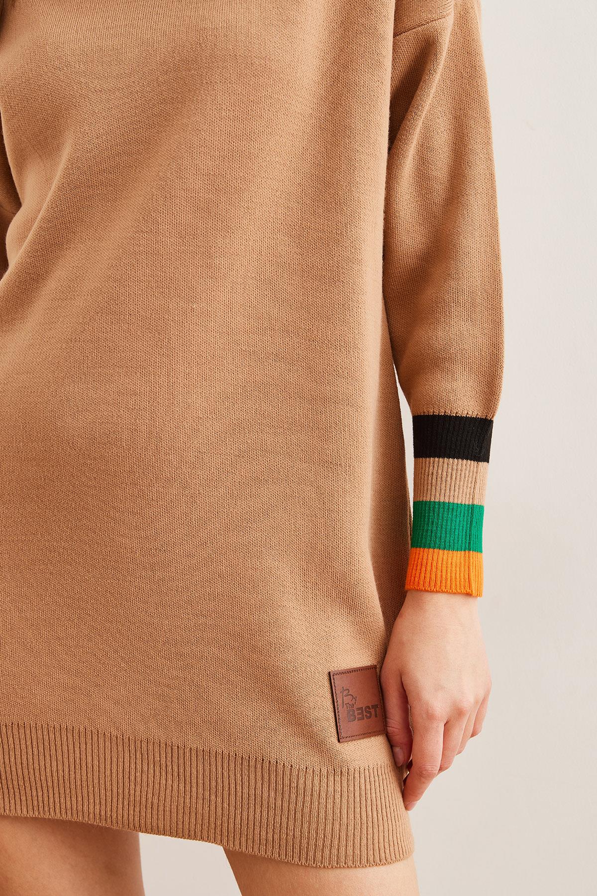 Yaka ve Manşet Detaylı Triko Tunik Elbise Camel